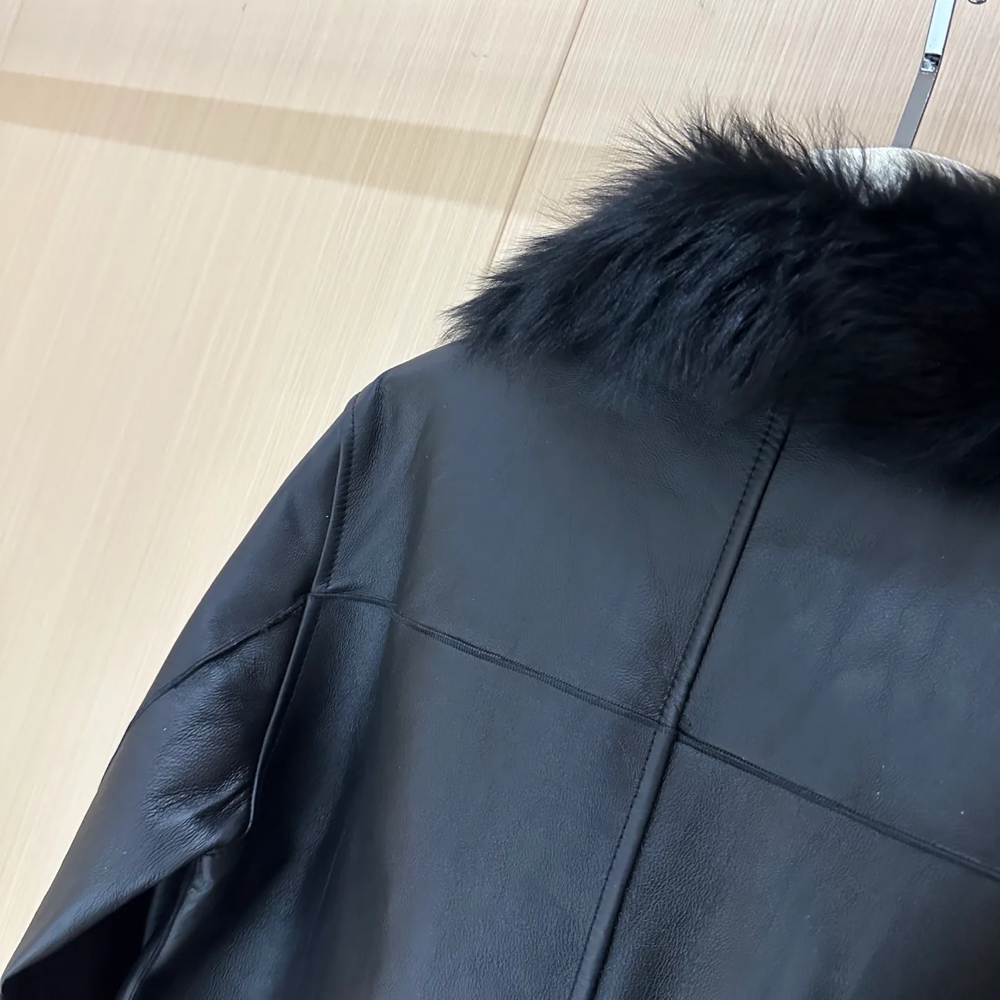 Кожаные Куртки И Дублёнки Женские Max Mara 612075