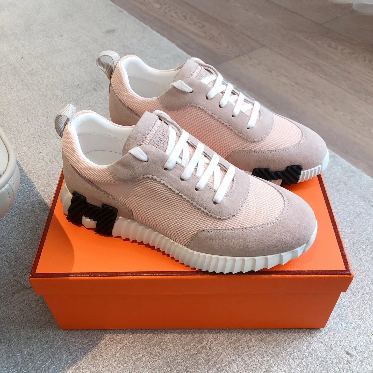 Кроссовки Женские Hermes 1154409