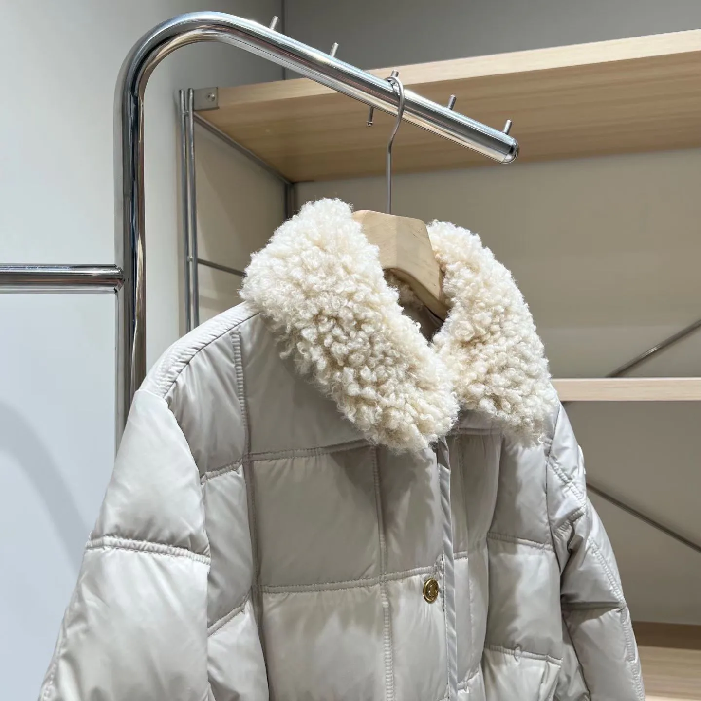 Куртки И Пуховики Женские Moncler 17926937