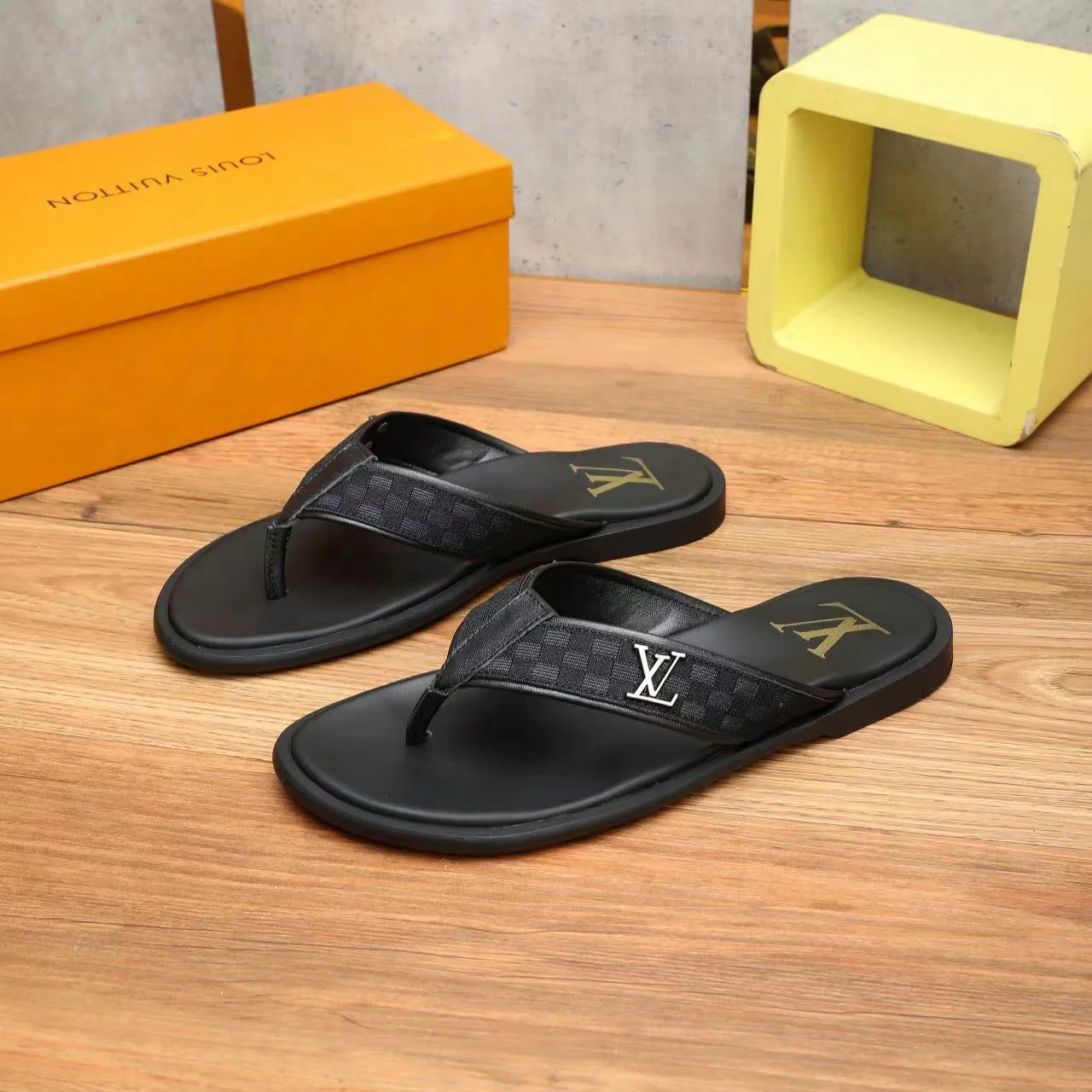 Шлепанцы Мужские Louis Vuitton 25498