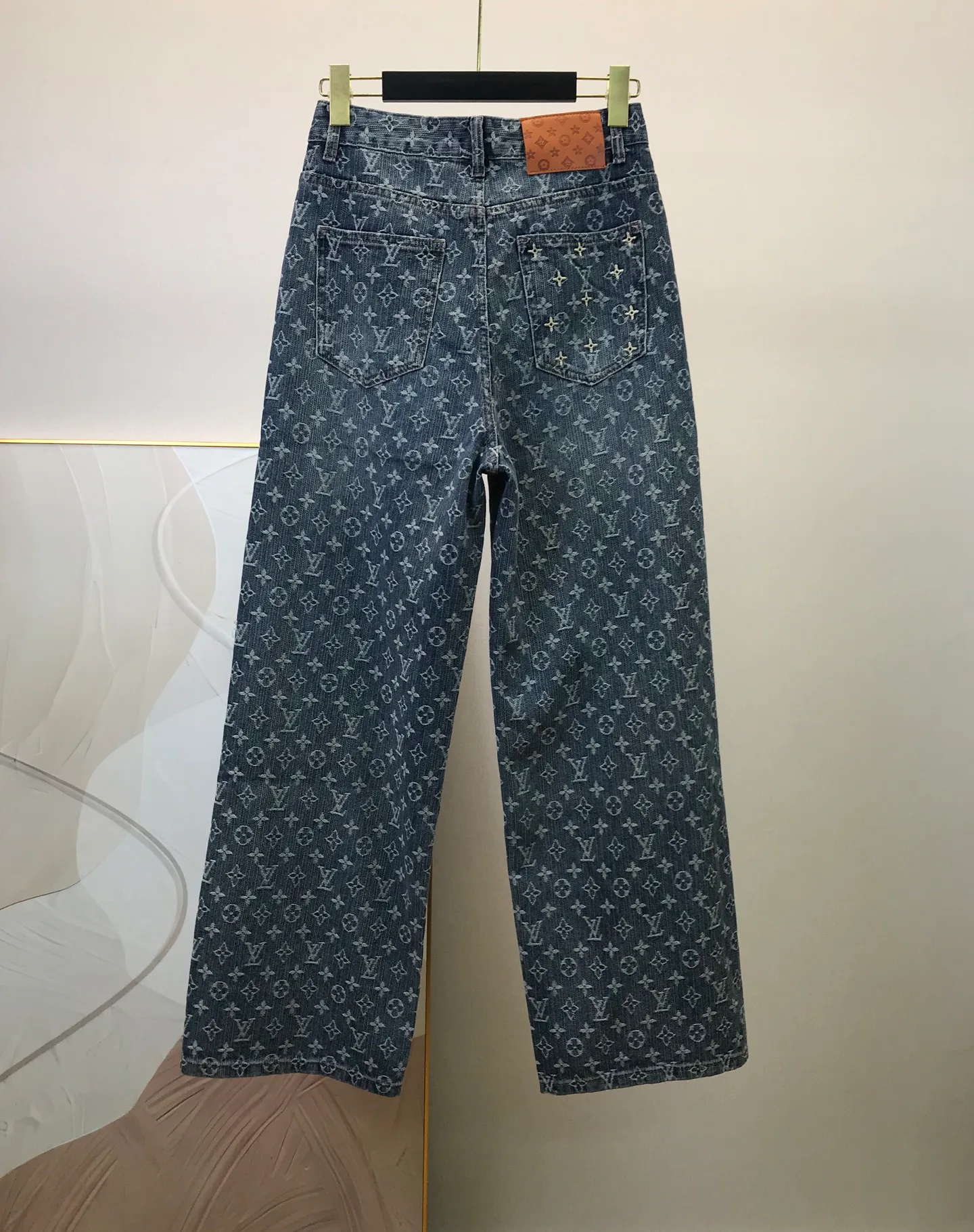 Джинсы Женские Louis Vuitton 140888