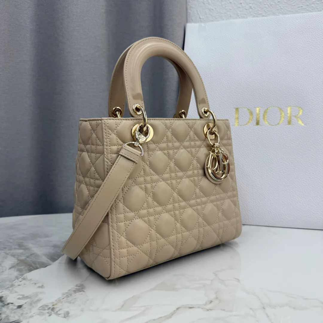 Классические Сумки Женские Christian Dior 12622360