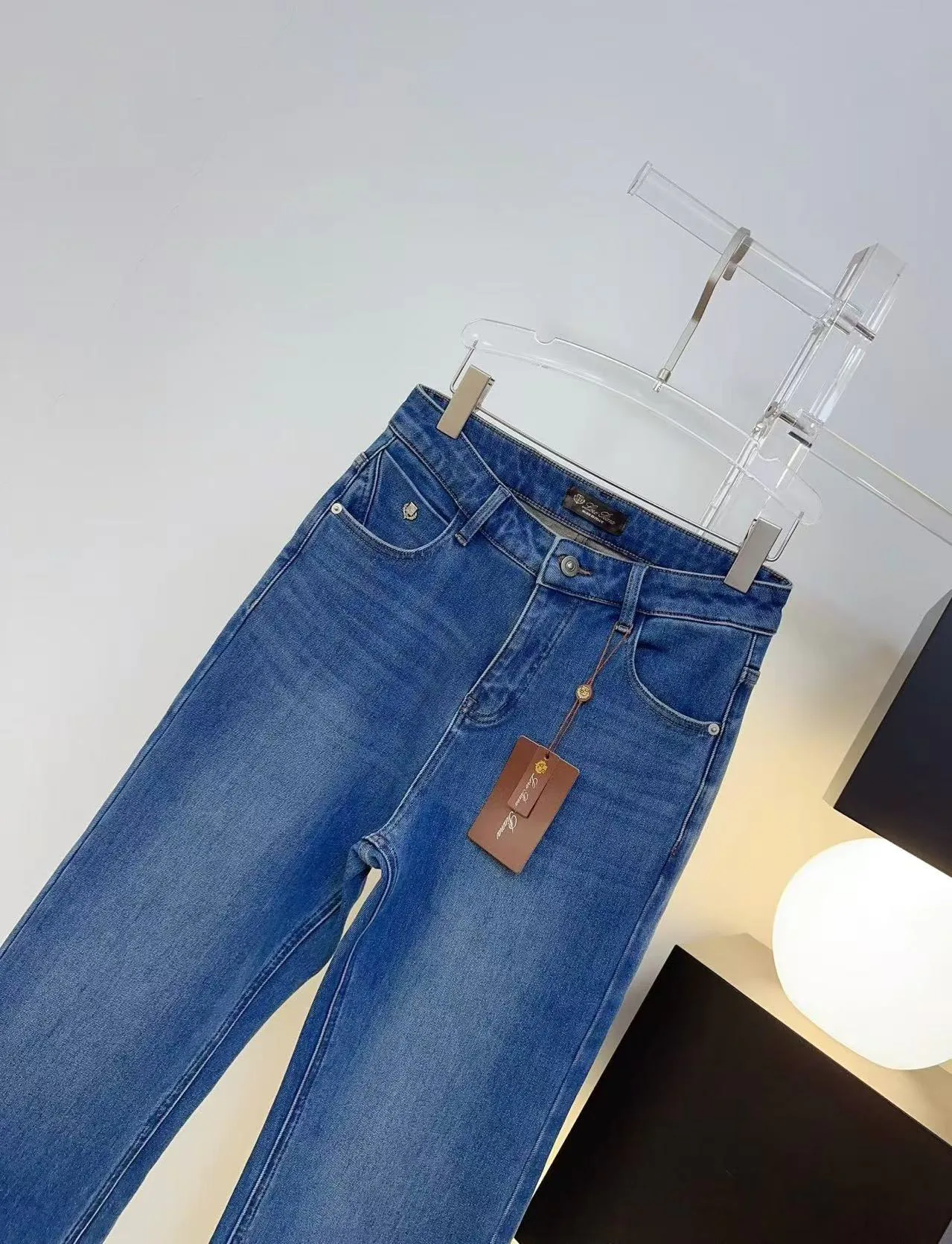 Джинсы Женские Loro Piana 19236717