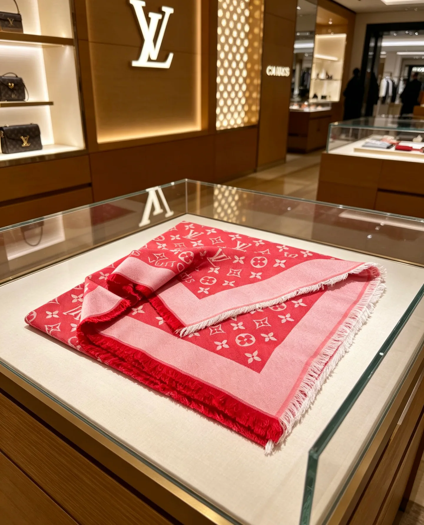 Шарфы Louis Vuitton 15150454