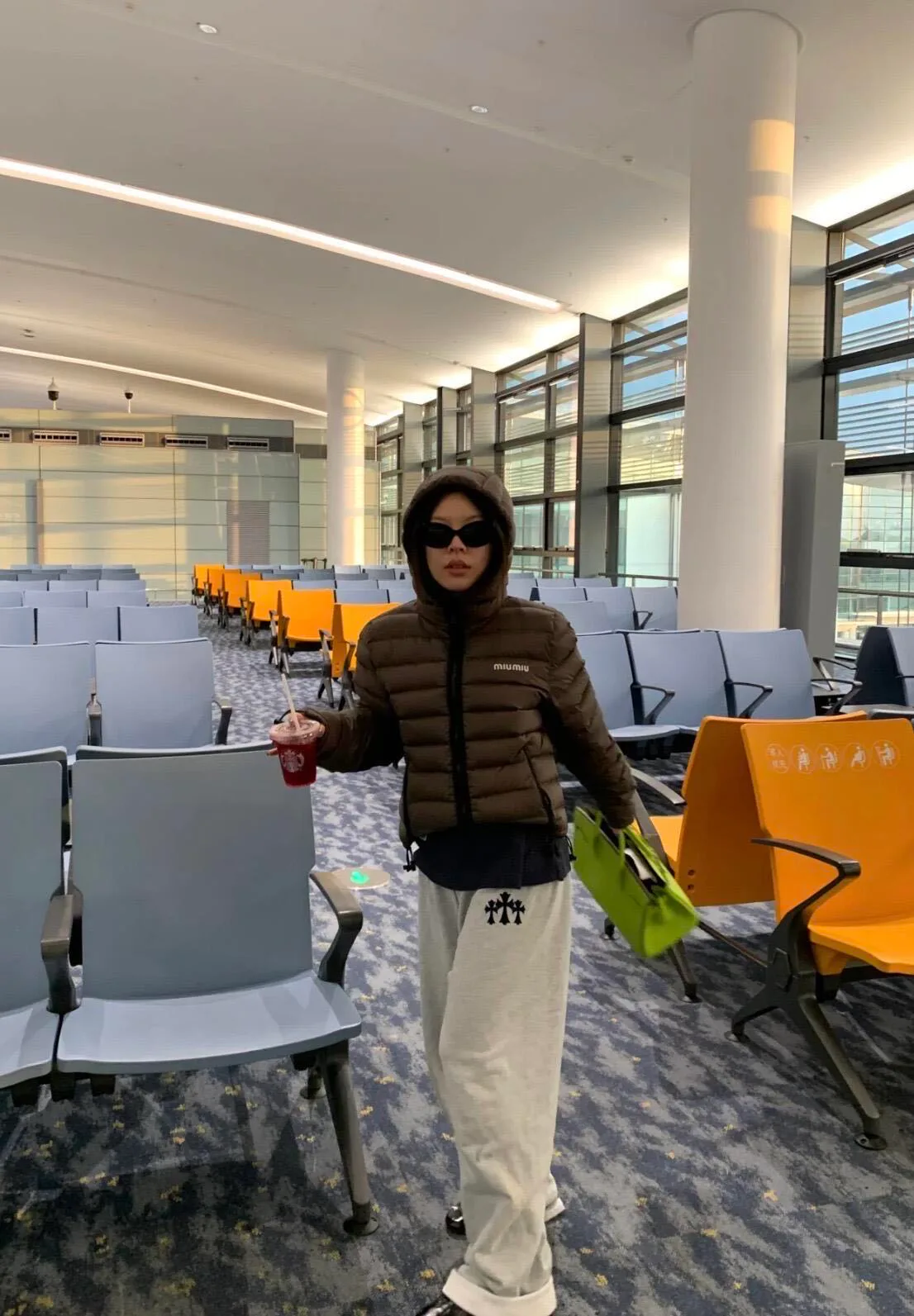 Куртки И Пуховики Женские Miu Miu 1857625