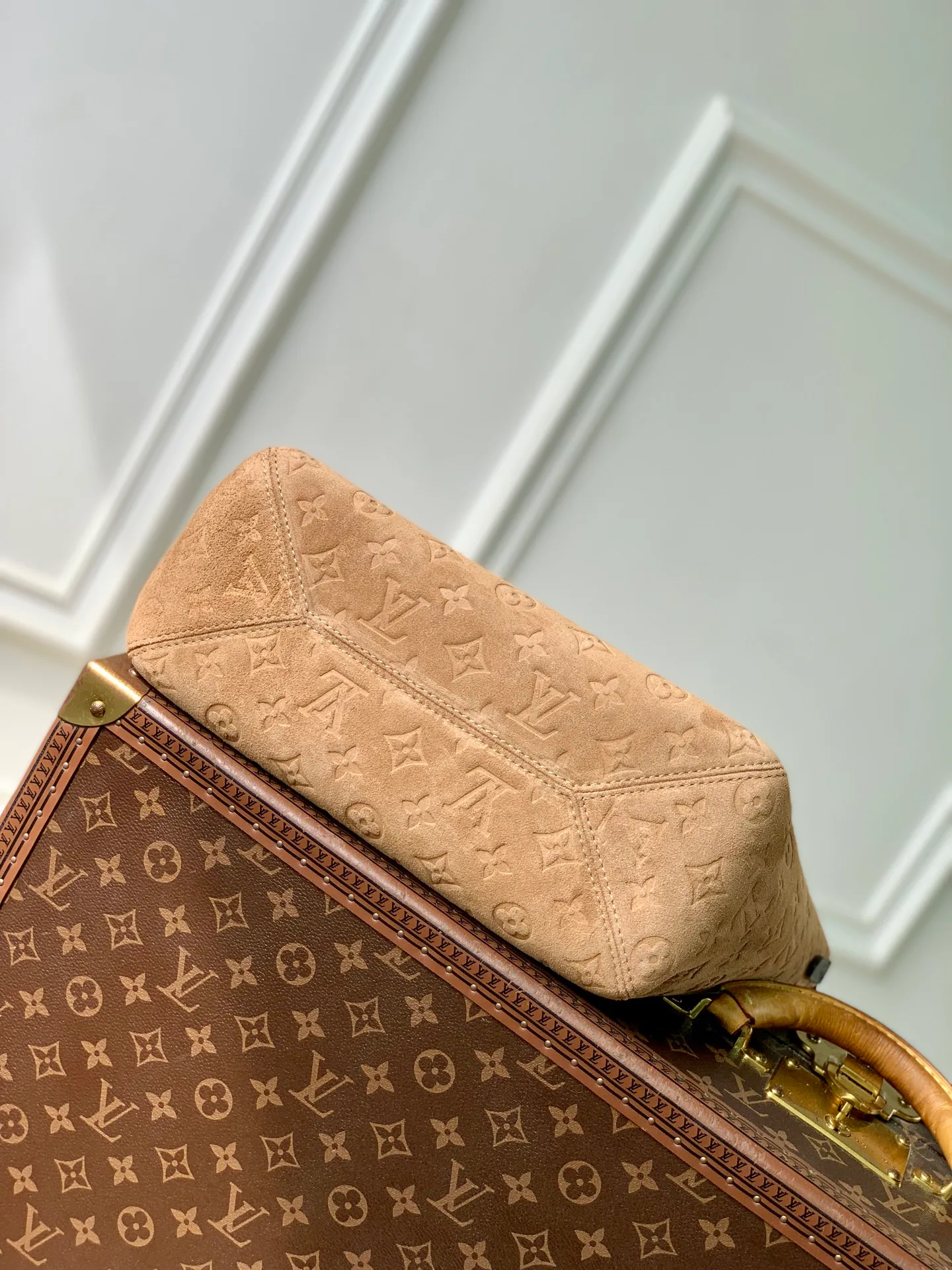 Классические Сумки Женские Louis Vuitton 18147436