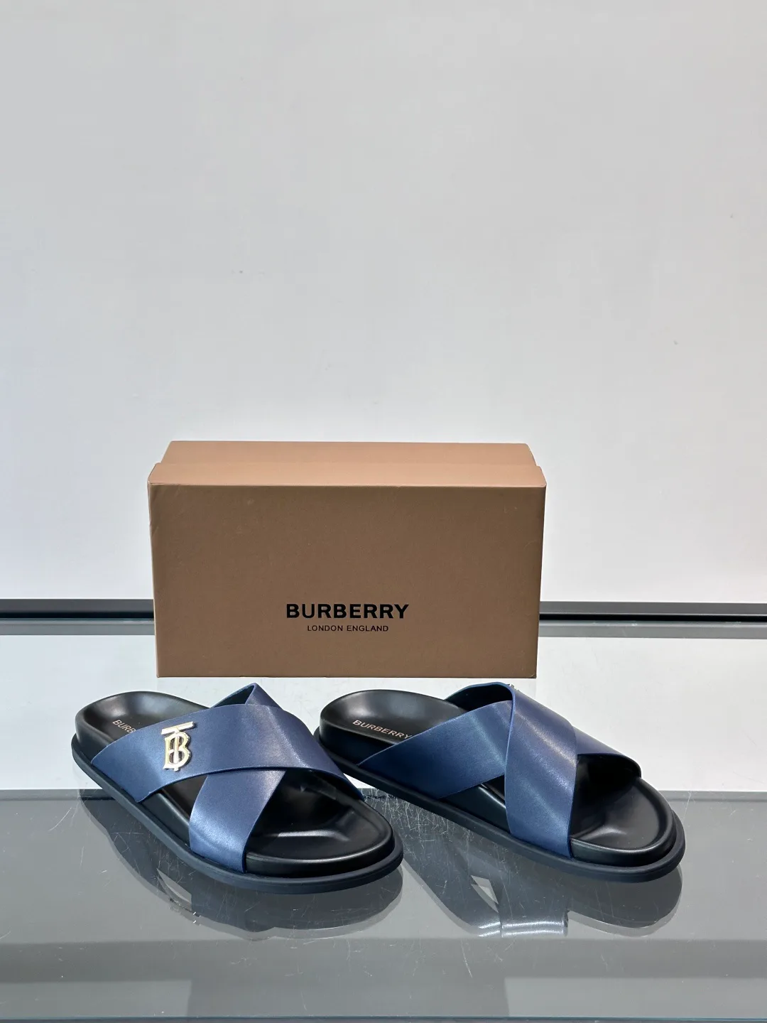 Сандалии Мужские Burberry 13546903