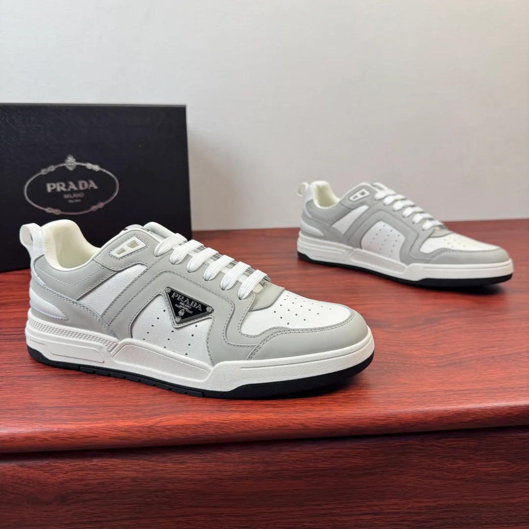 Кроссовки Мужские Prada 13216377