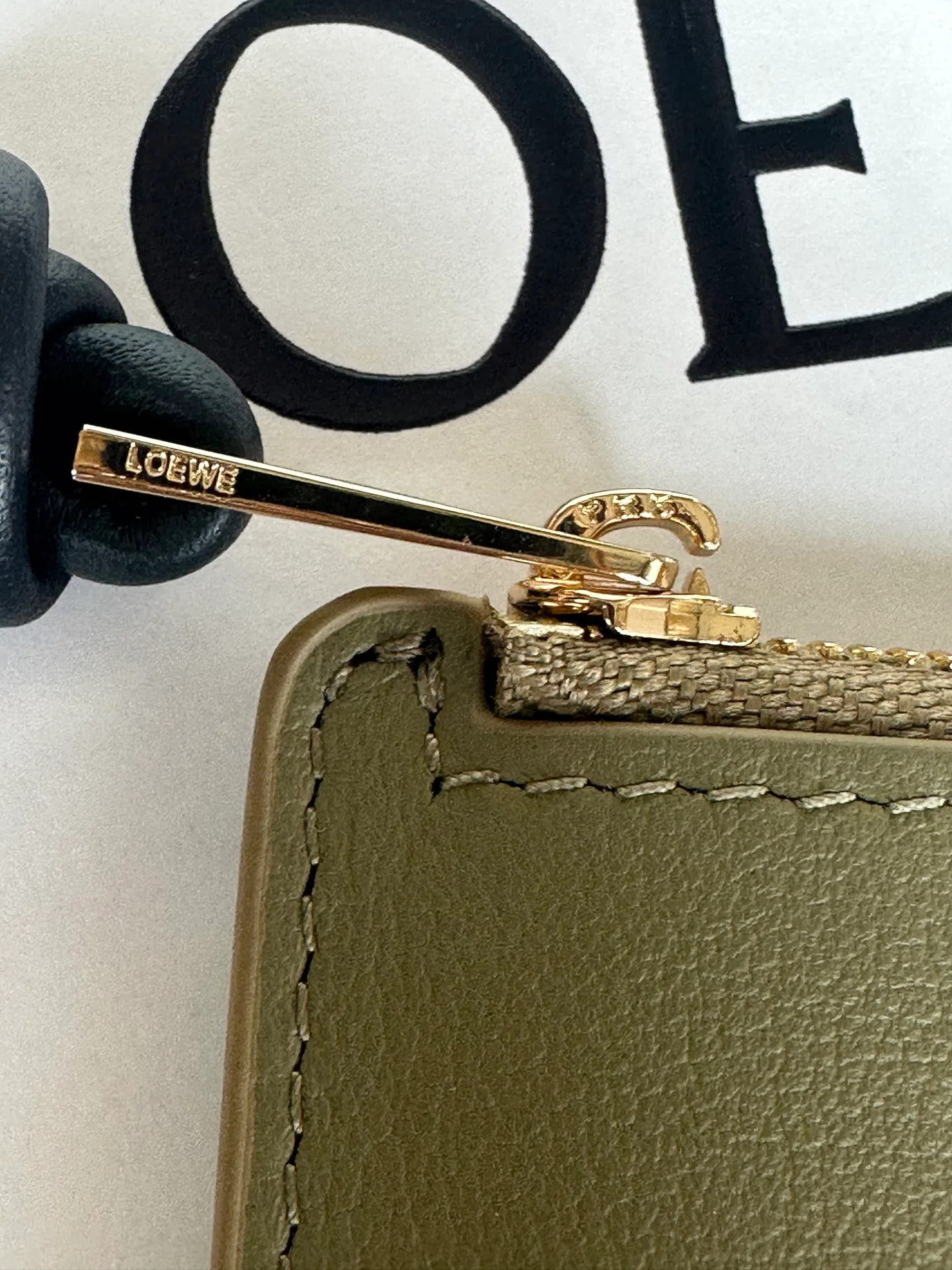 Клатчи Женские Loewe 11675815