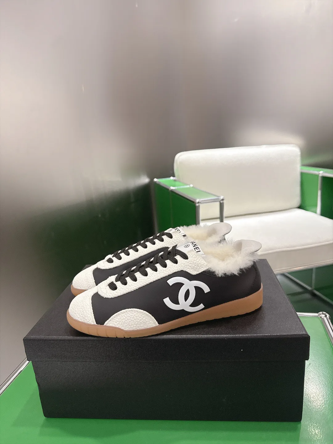 Кроссовки Женские Chanel 19460627