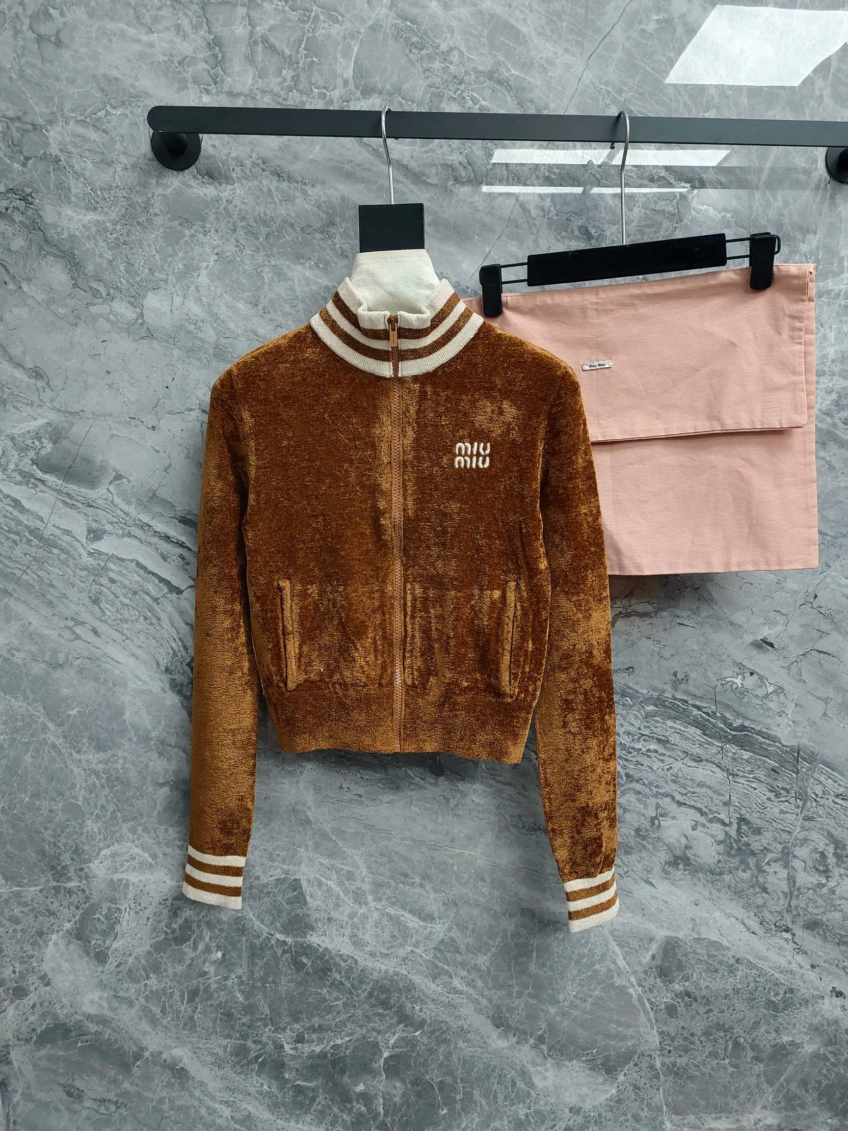 Джемперы И Свитеры Женские Miu Miu 676734