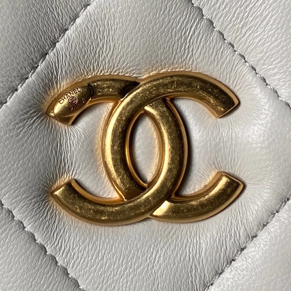 Классические Сумки Женские Chanel 18207775