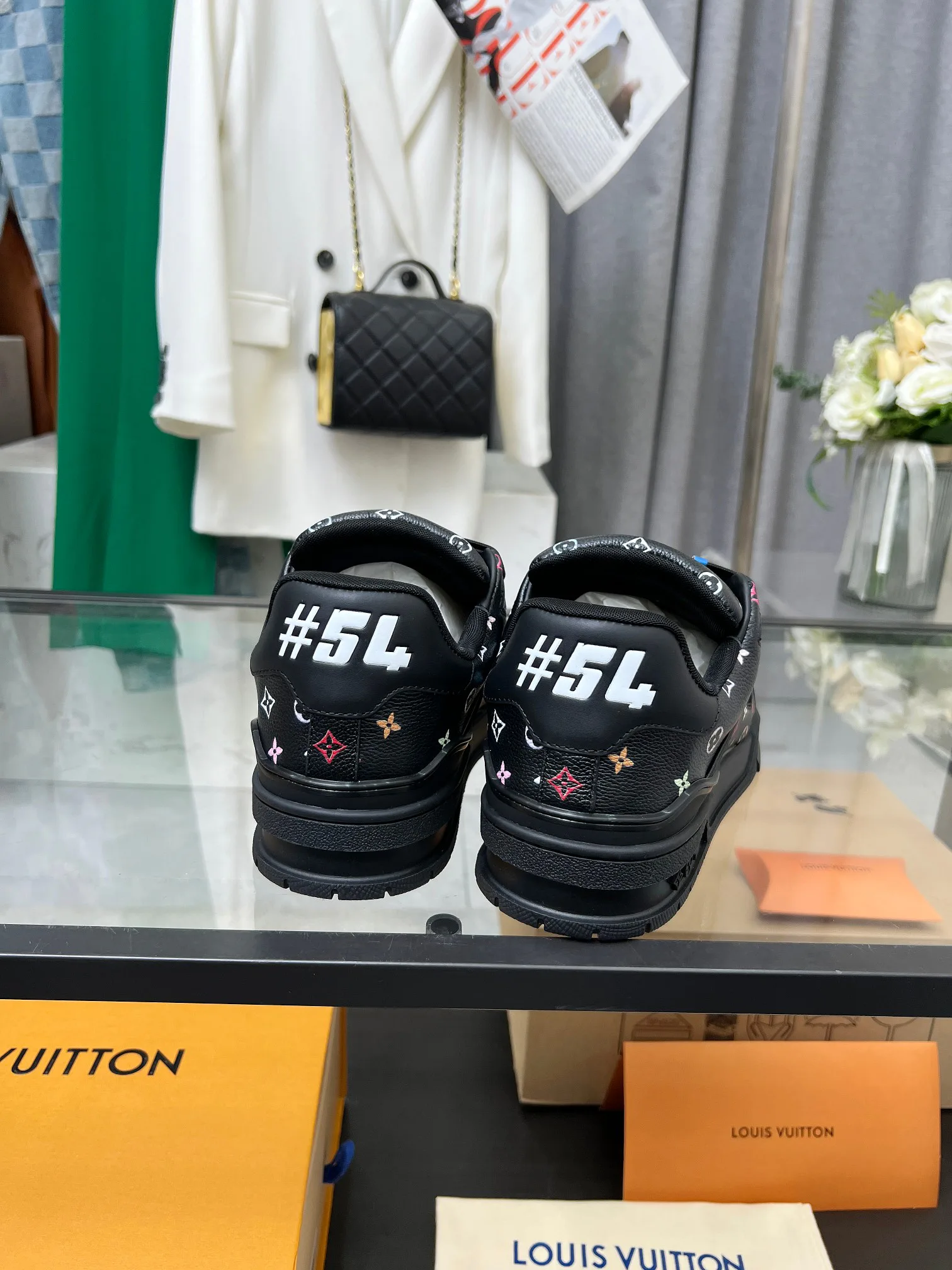 Кроссовки Женские Louis Vuitton 5585089