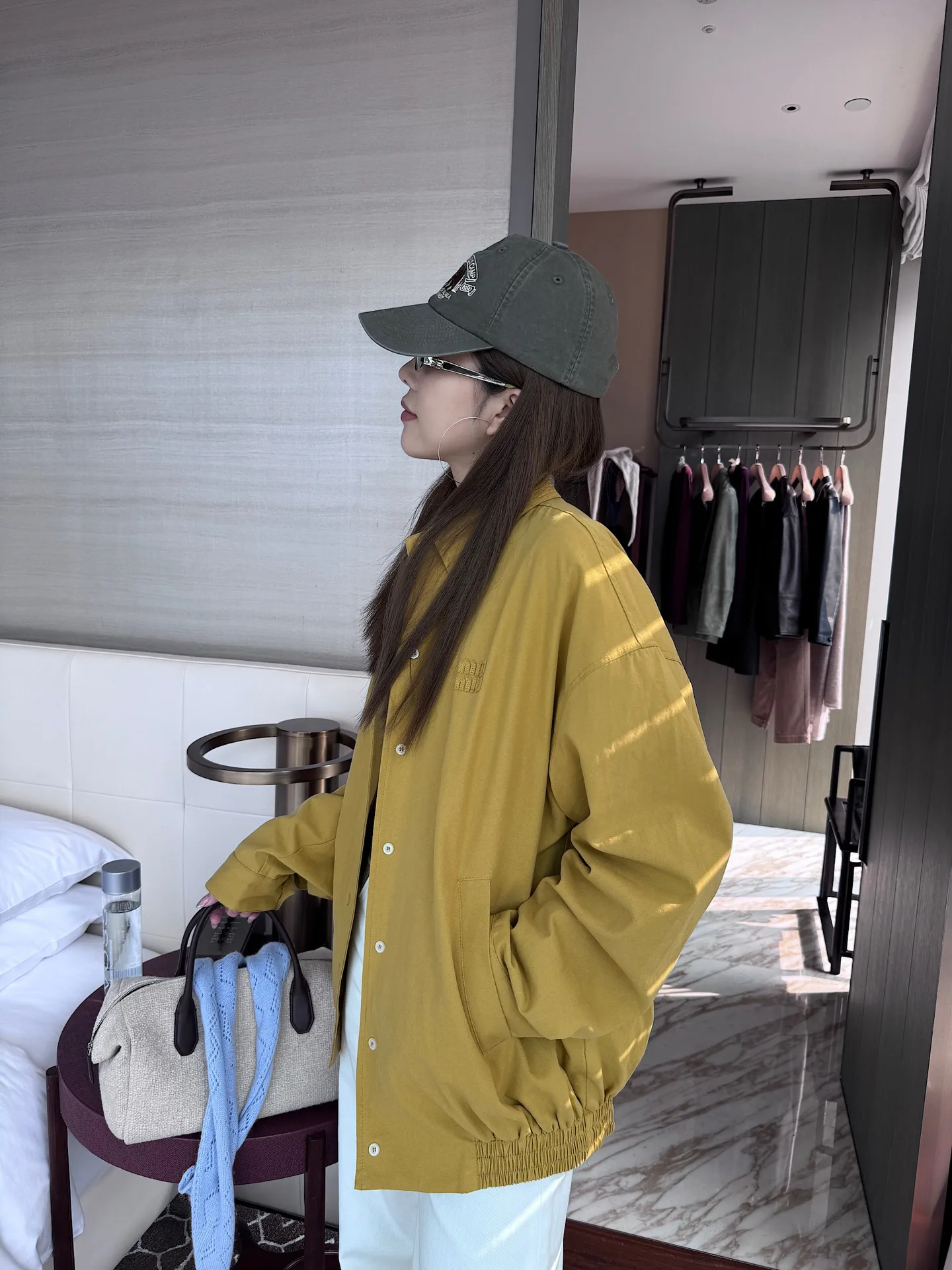 Куртки И Пуховики Женские Miu Miu 17942301