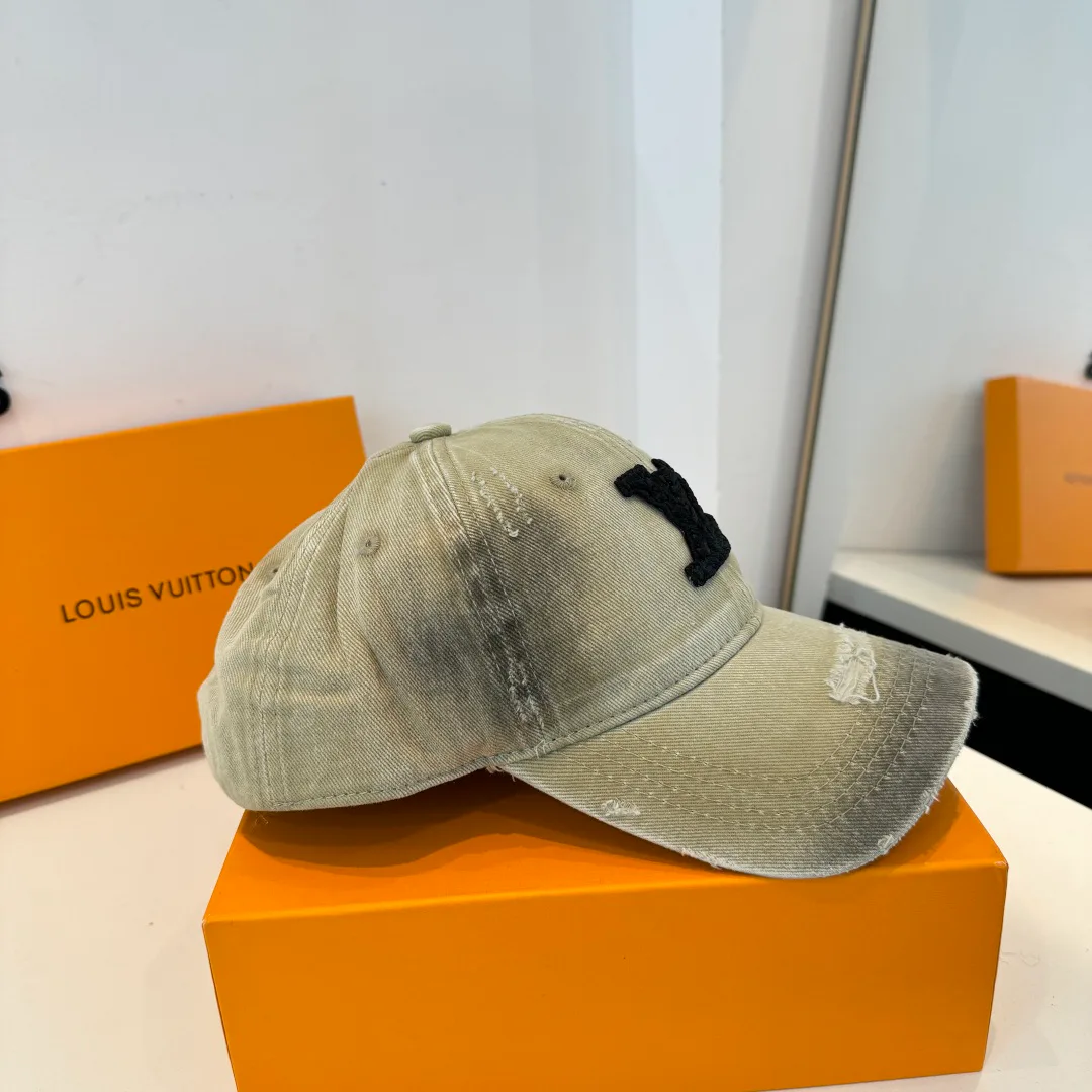 Головные Уборы Louis Vuitton 12662018