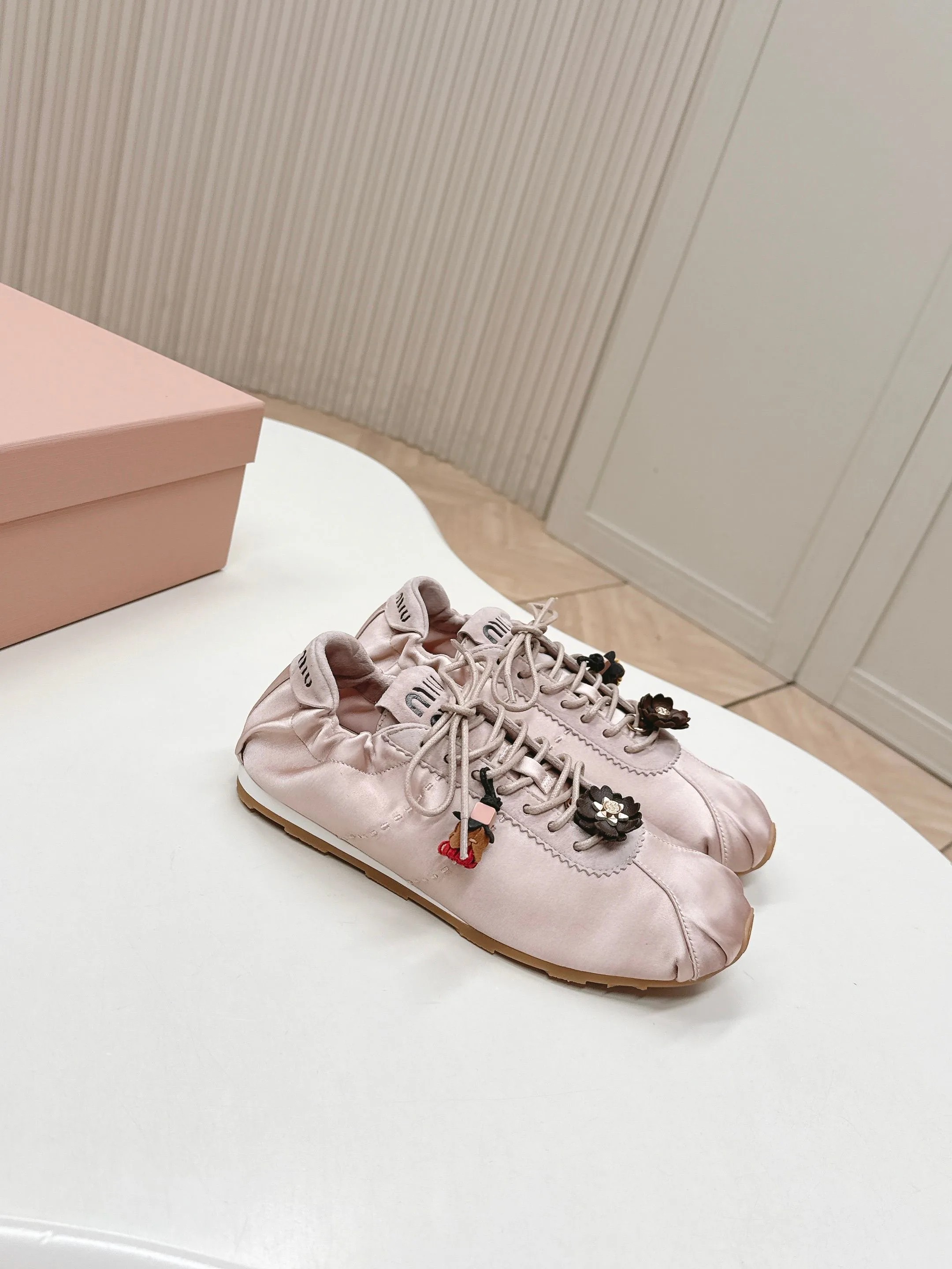 Кроссовки Женские Miu Miu 1874646