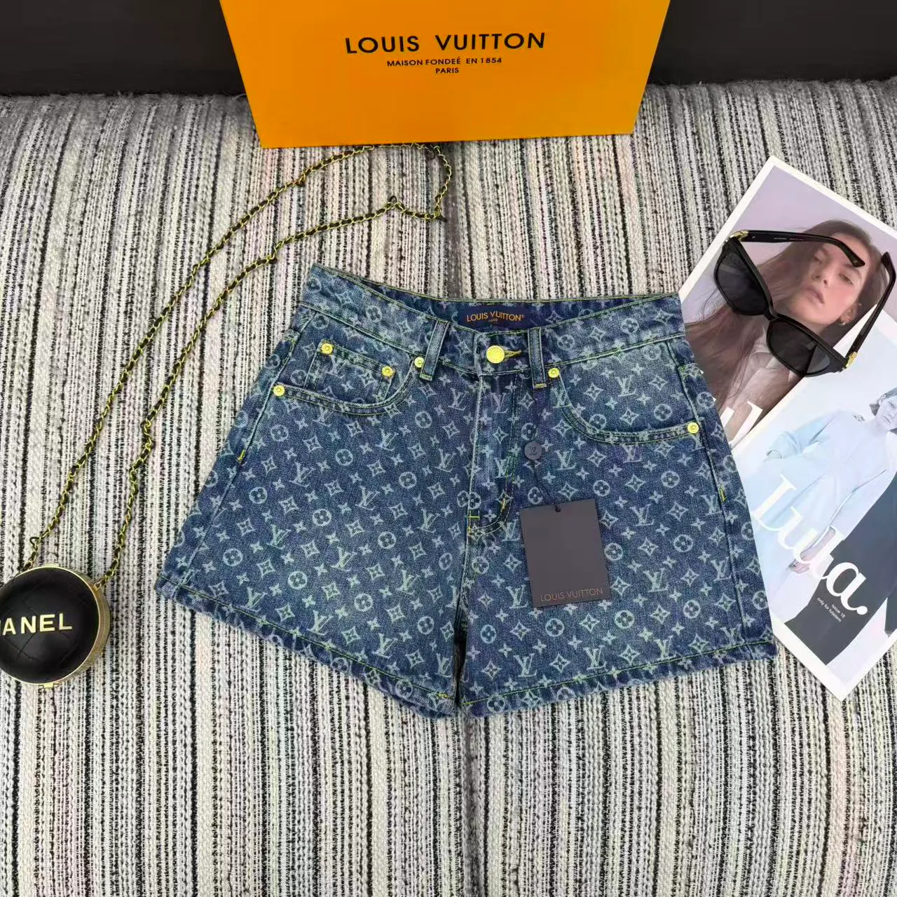 Шорты Женские Louis Vuitton 5706952