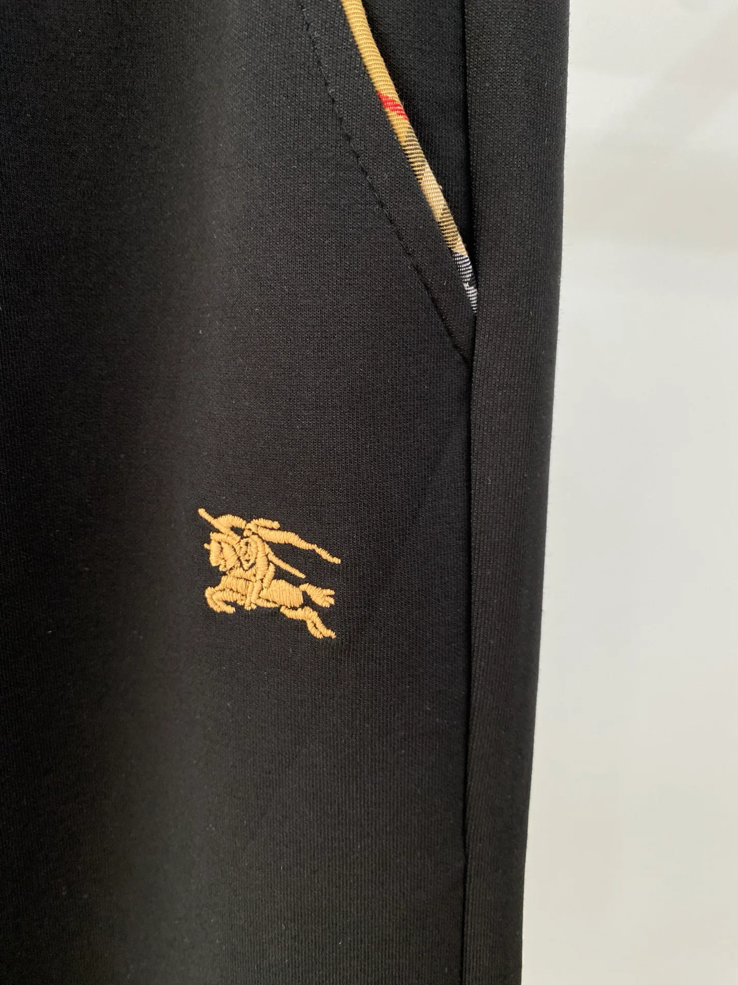 Спортивные Костюмы Женские Burberry 18383630