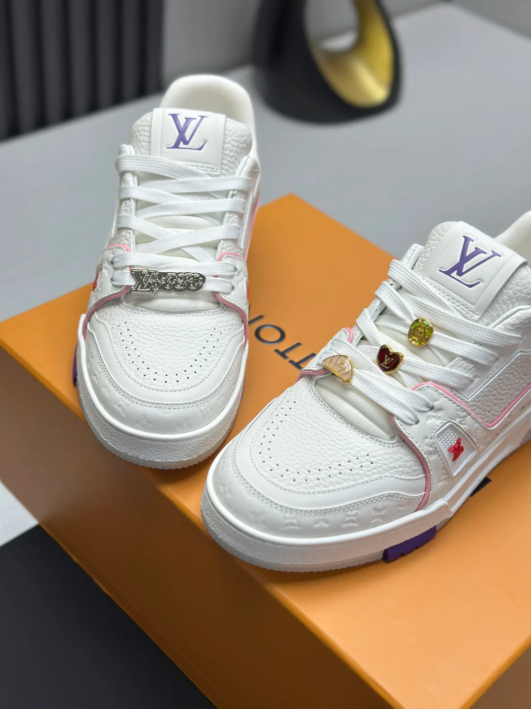 Кроссовки Женские Louis Vuitton 271948