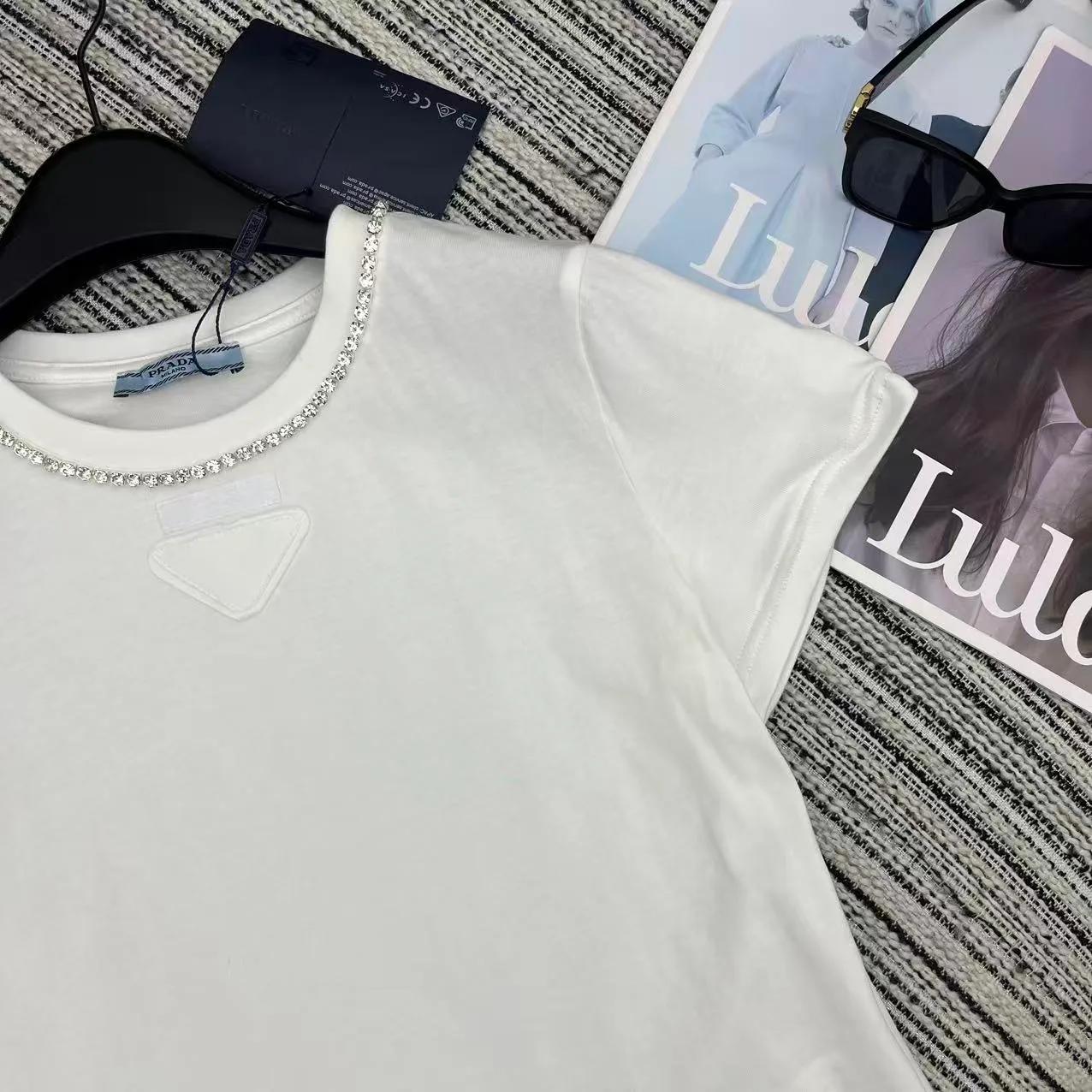 Футболки Женские Prada 13292412