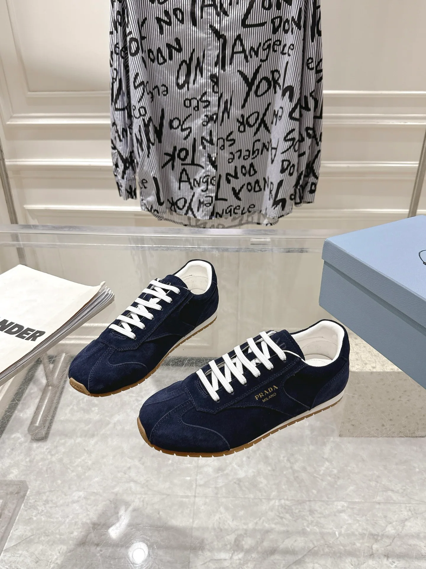 Кроссовки Женские Prada 18508342