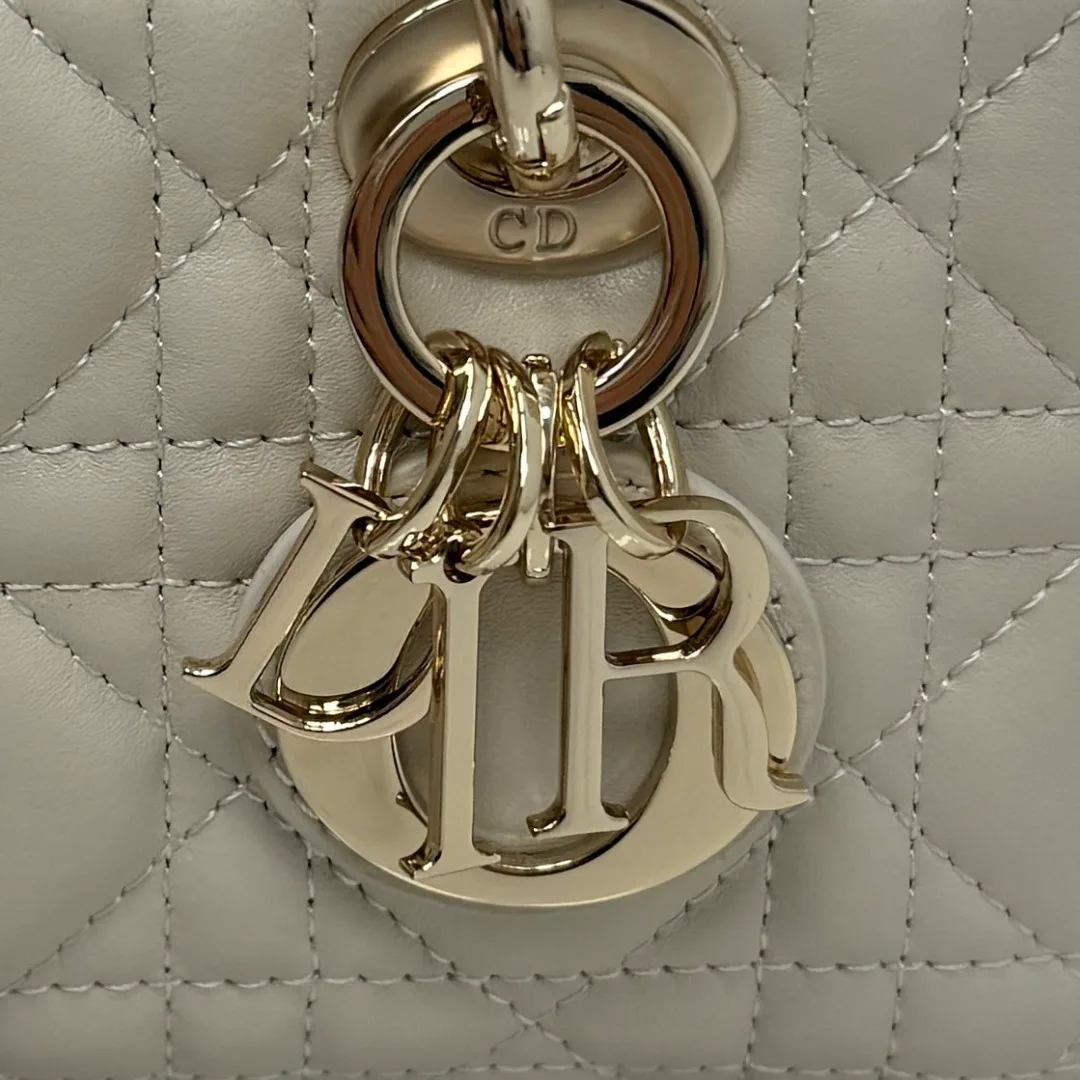 Классические Сумки Женские Christian Dior 17601435