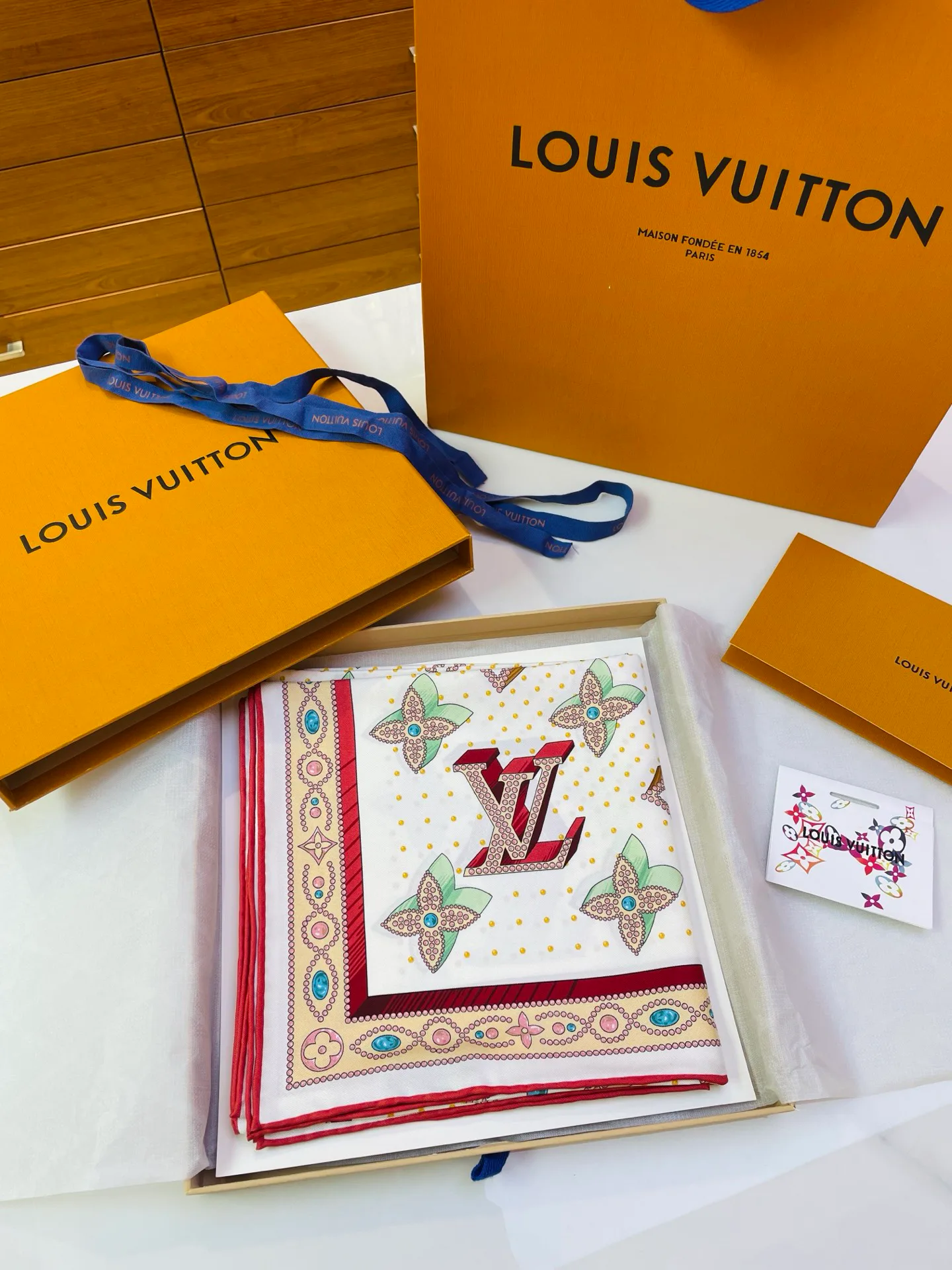 Шарфы Louis Vuitton 14244