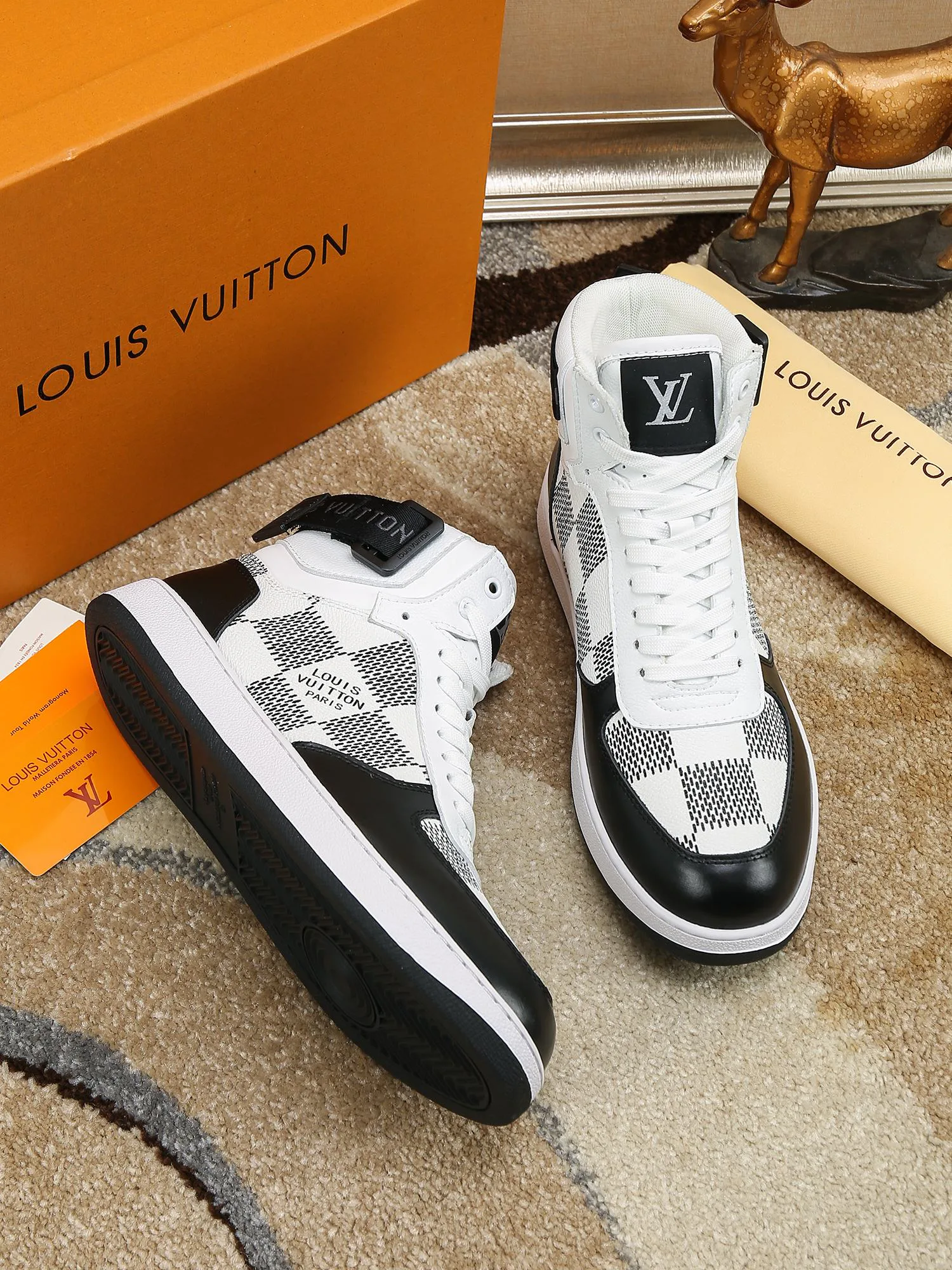 Кроссовки Мужские Louis Vuitton 438124