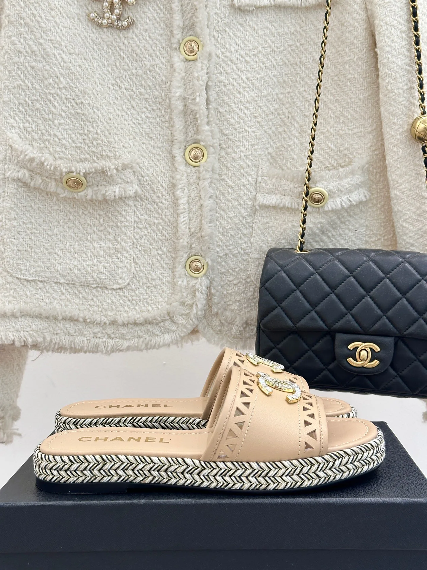 Шлепанцы Женские Chanel 30532
