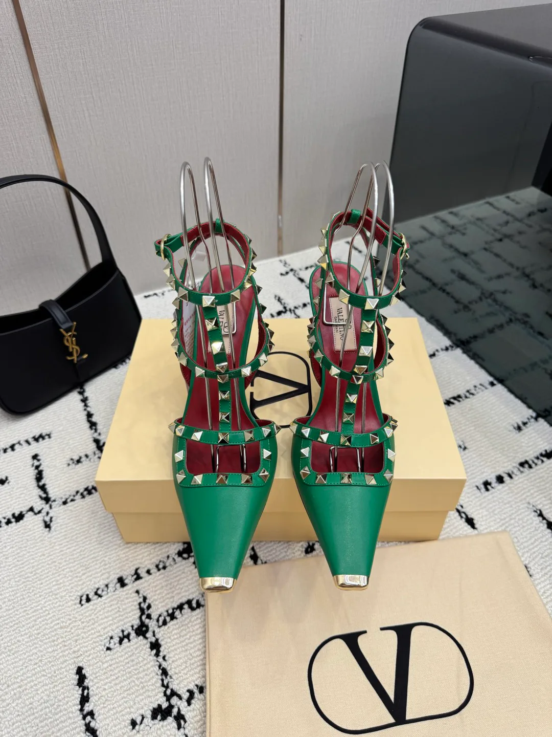 Босоножки Женские Valentino 17594489