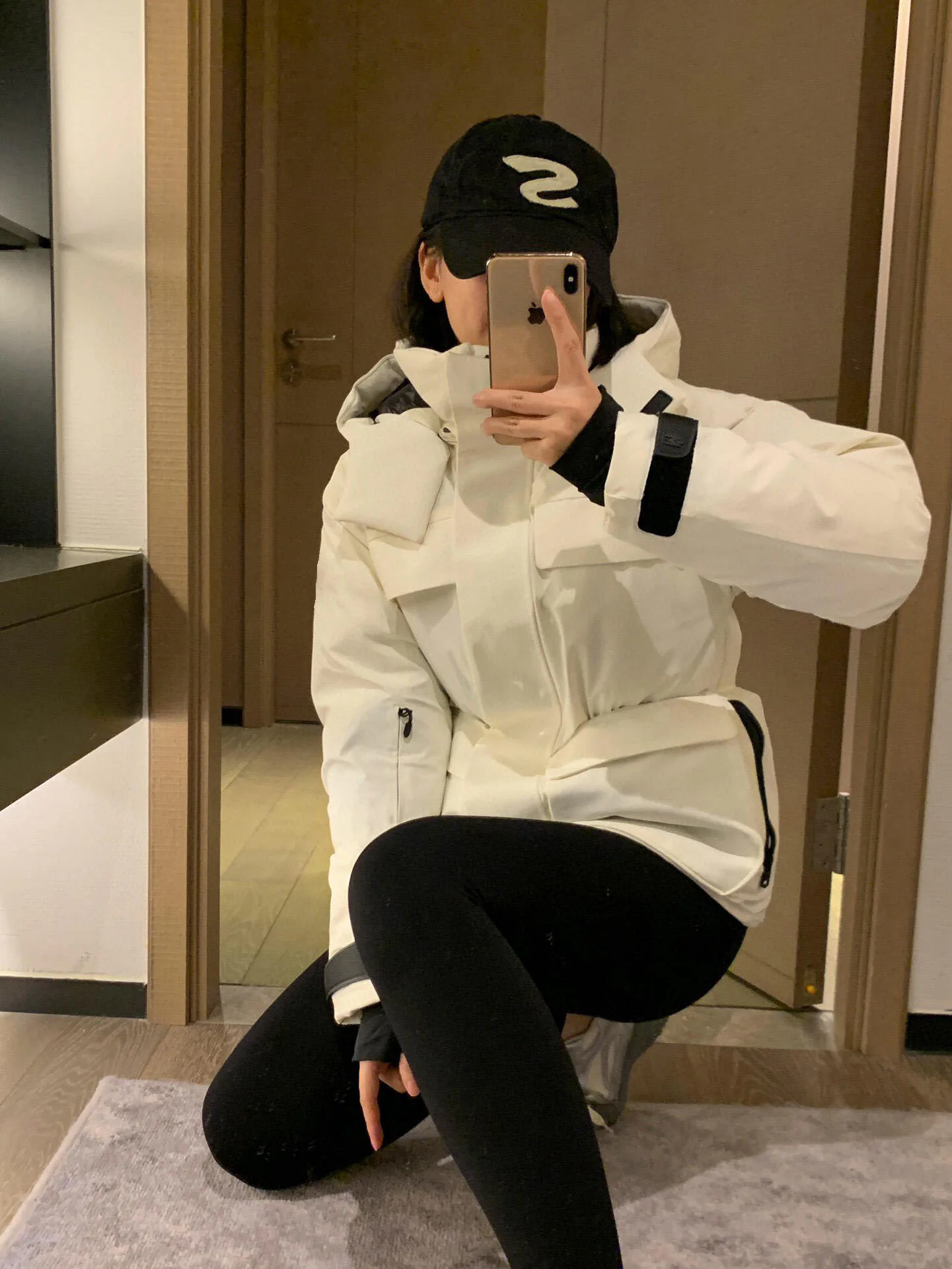 Куртки И Пуховики Женские Moncler 1513776