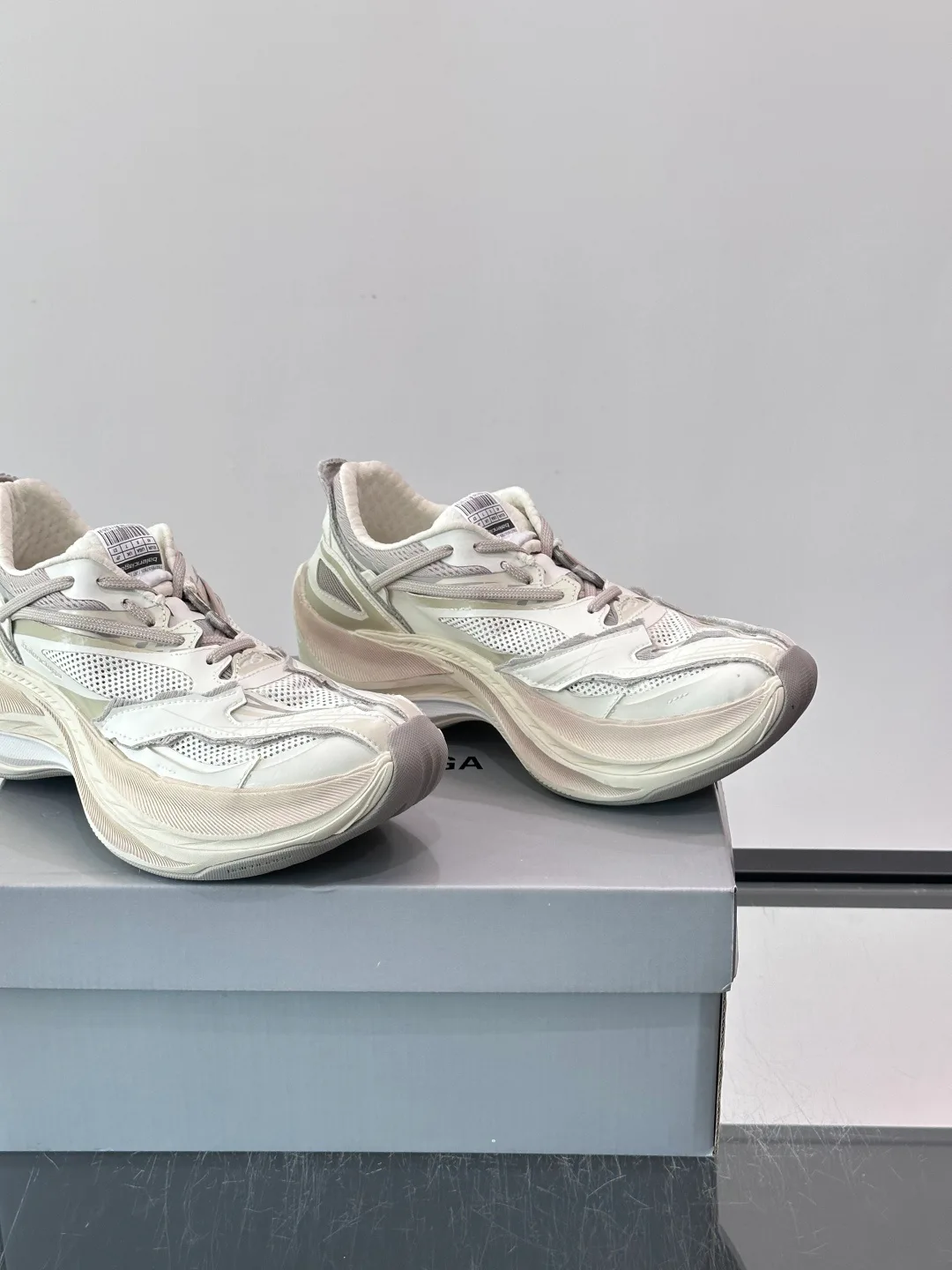 Кроссовки Женские Balenciaga 17604123