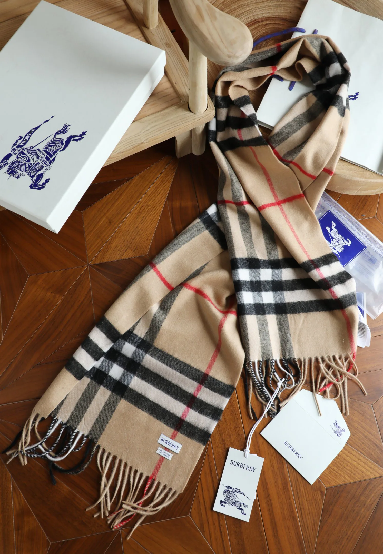 Шарфы Burberry 9632588