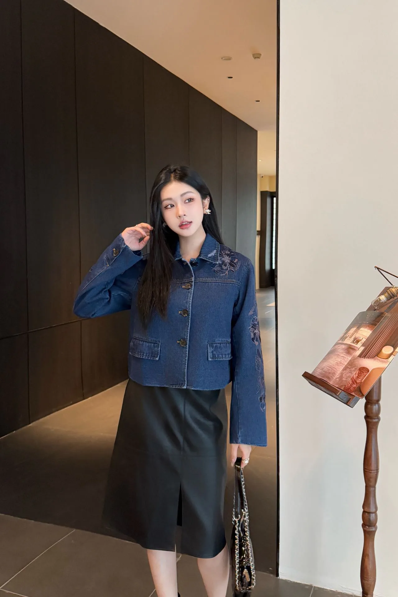 Куртки И Пуховики Женские Gucci 10850638