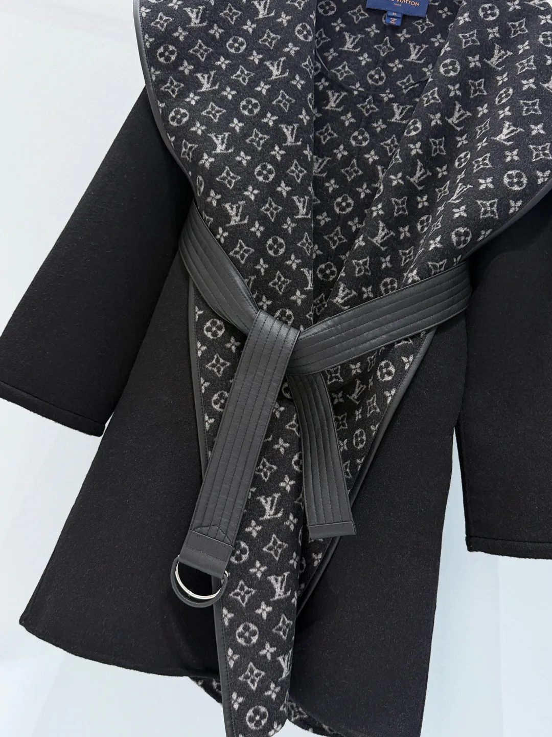 Пальто Женские Louis Vuitton 18617812