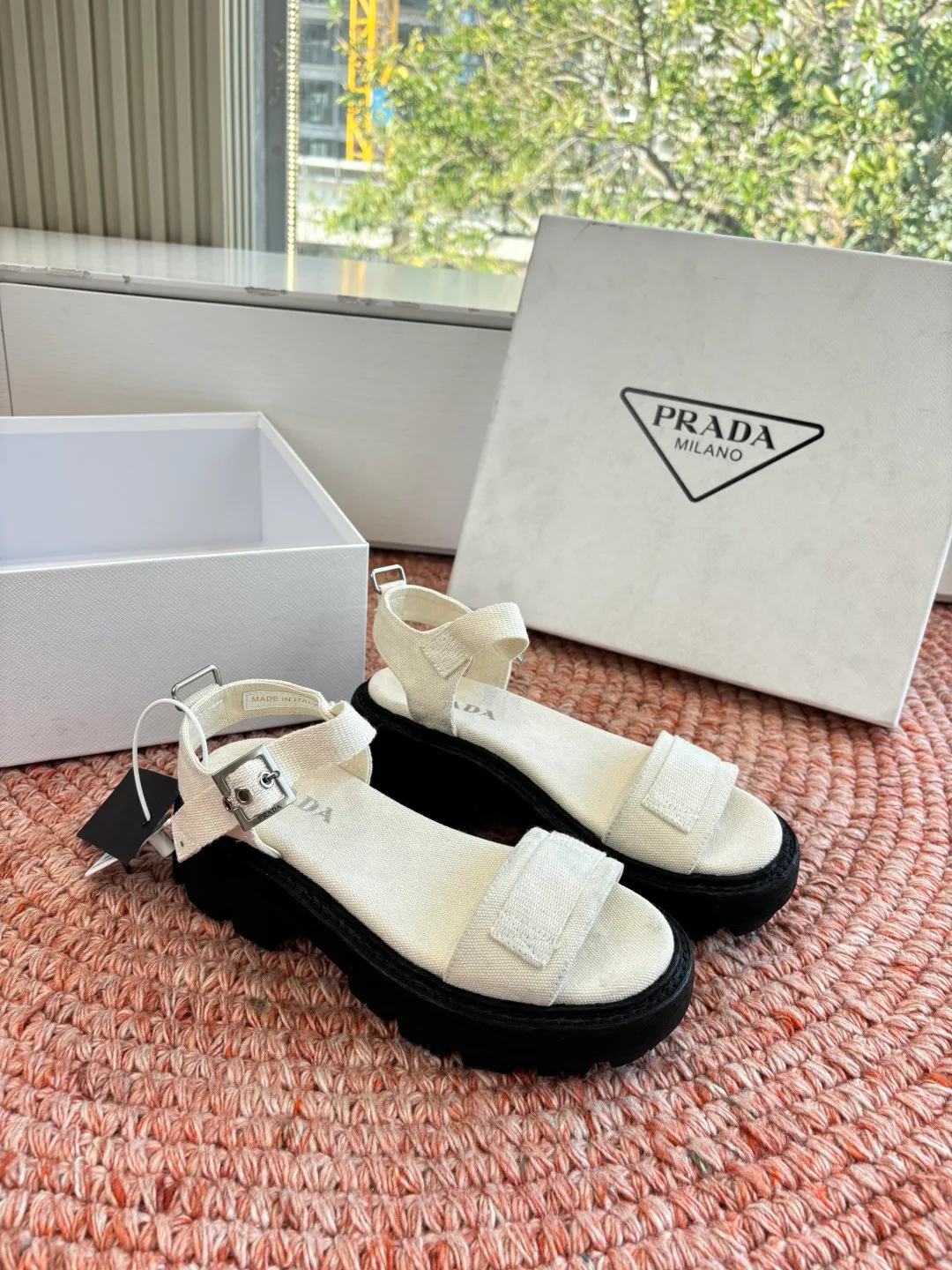 Сандалии Женские Prada 11410369