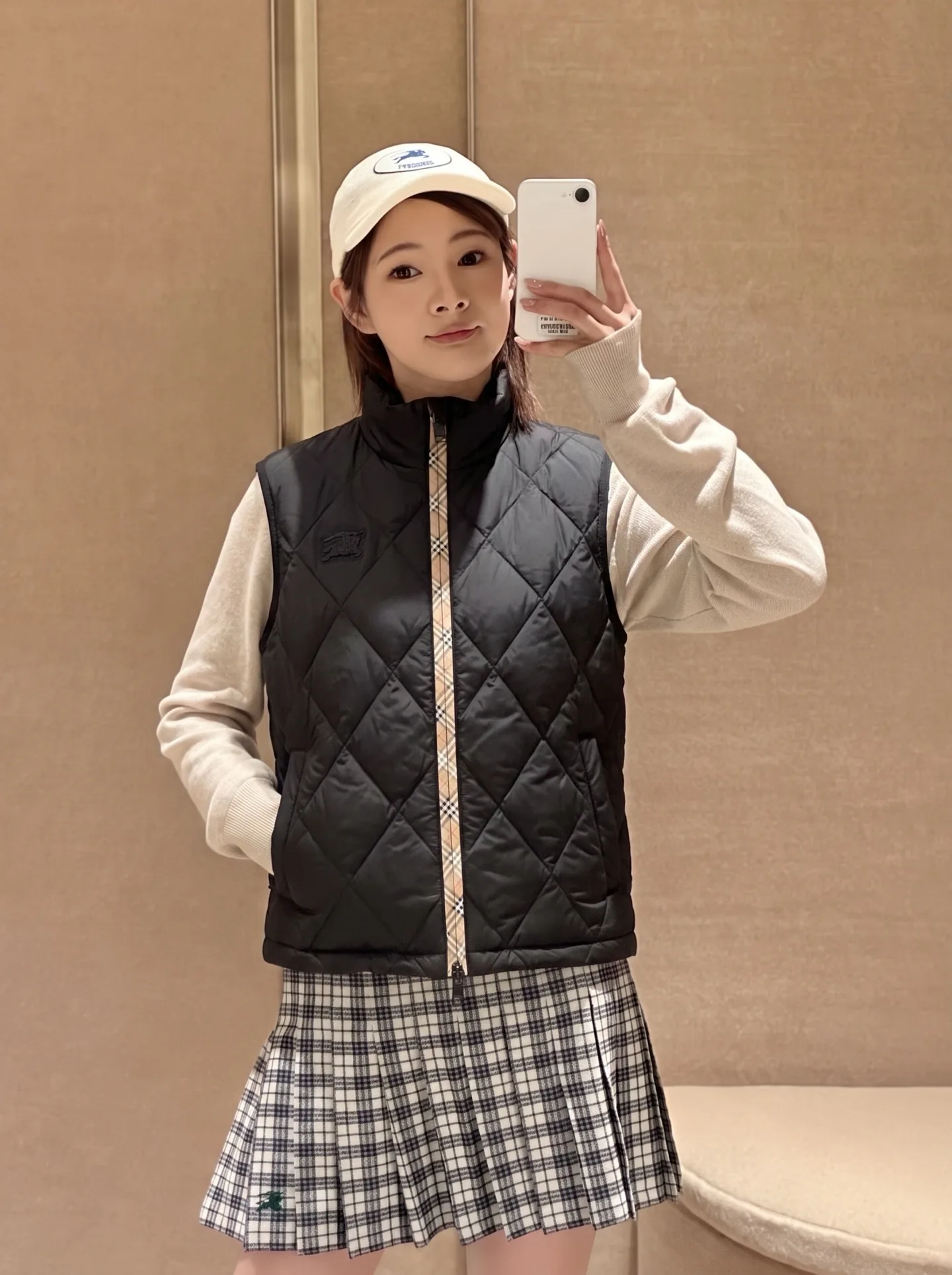 Жилеты Женские Burberry 18713462