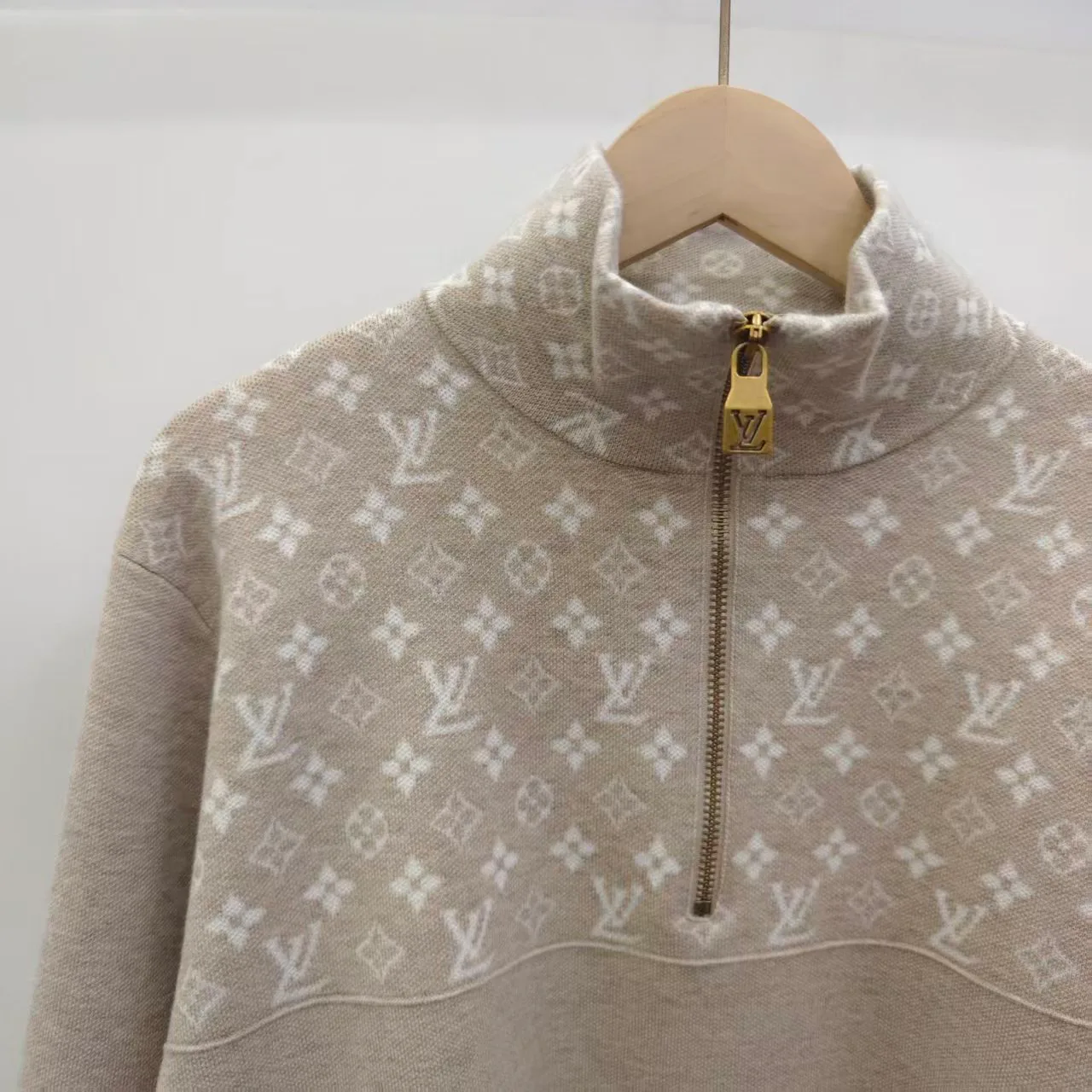 Джемперы И Свитеры Женские Louis Vuitton 390888