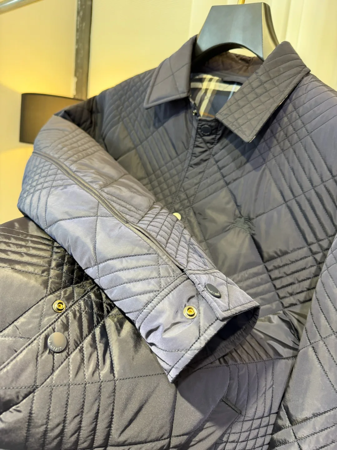 Куртки И Пуховики Женские Burberry 17935057