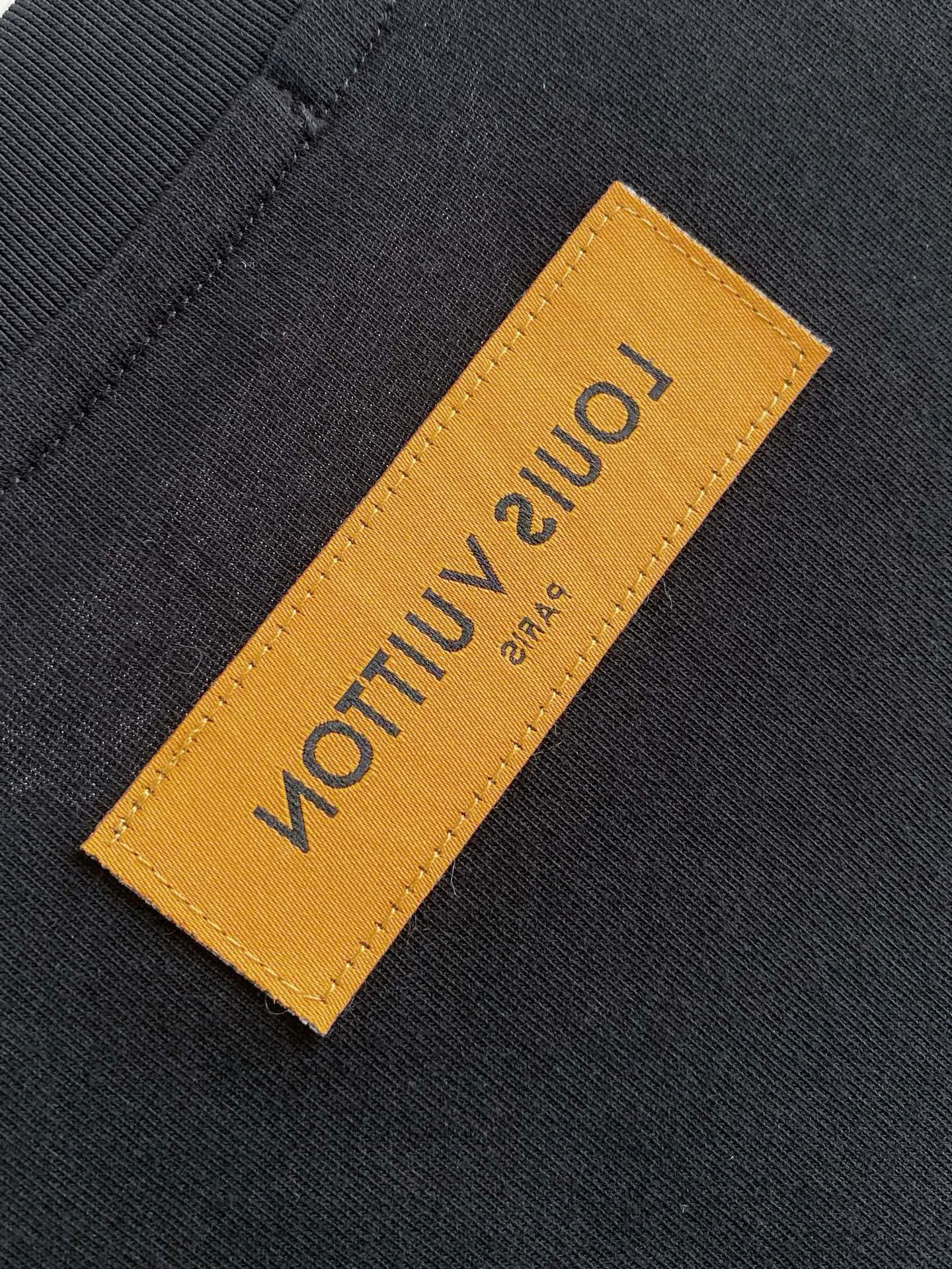 Футболки Мужские Louis Vuitton 13570018