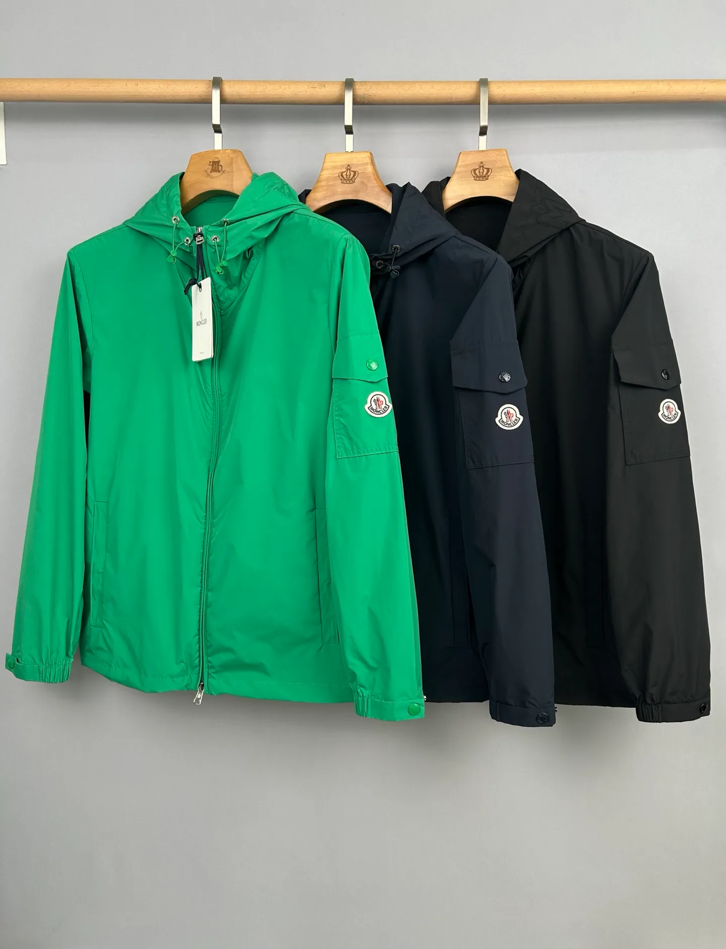 Куртки И Пуховики Мужские Moncler 13137533