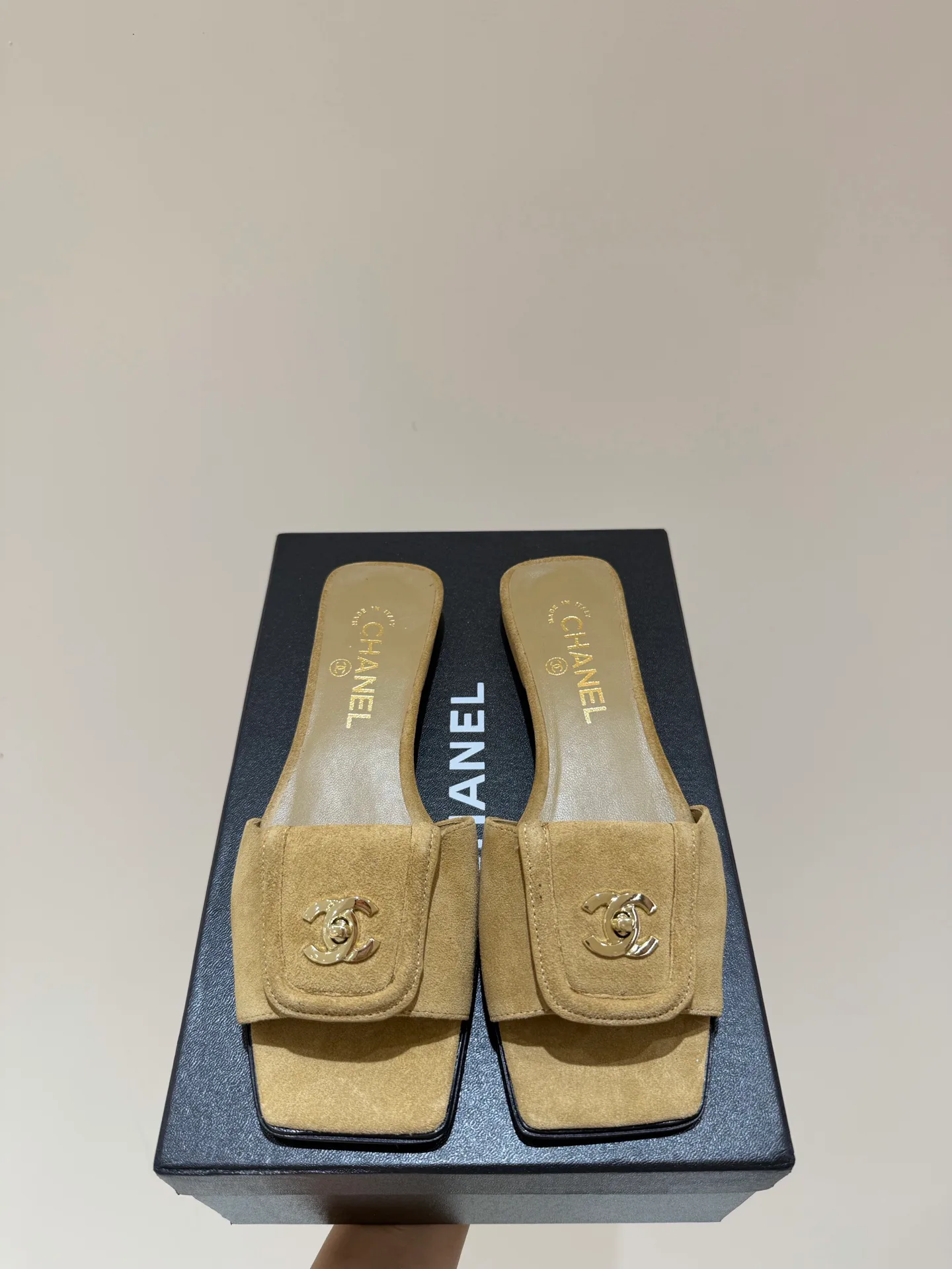 Босоножки Женские Chanel 11873720