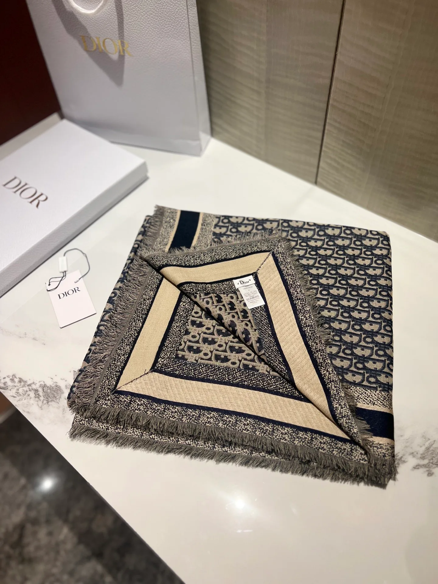 Шарфы Christian Dior 18507323