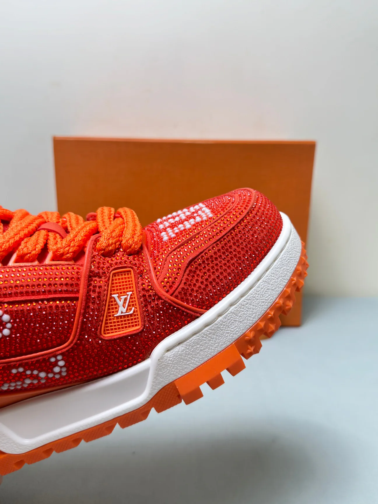 Кроссовки Женские Louis Vuitton 11073651