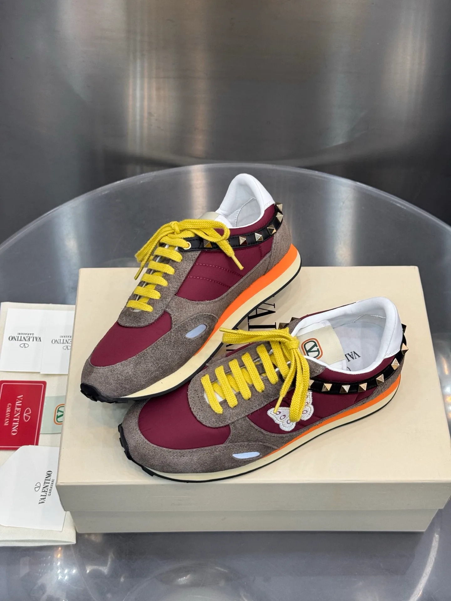Кроссовки Женские Valentino 18202511
