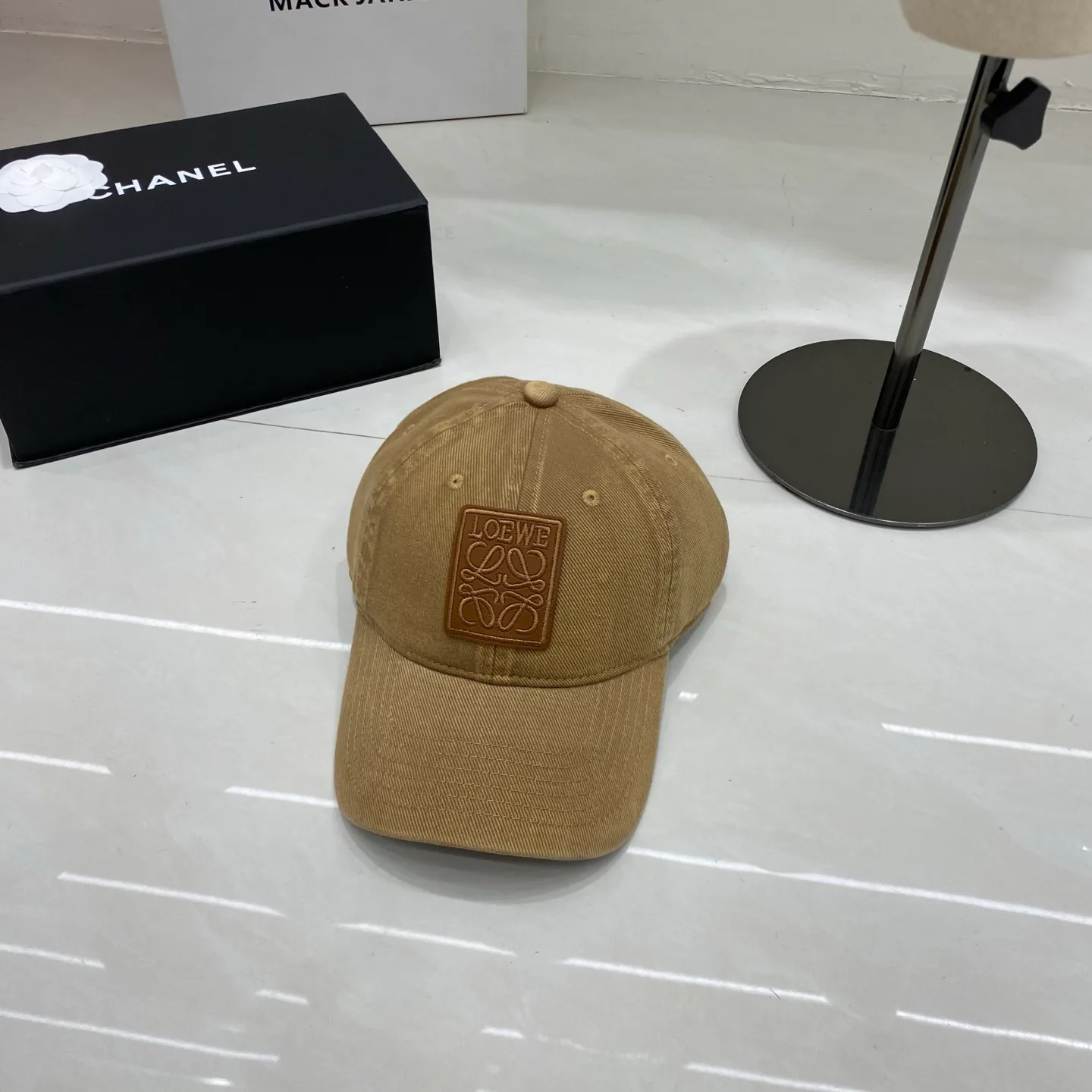 Головные Уборы Loewe 13540982