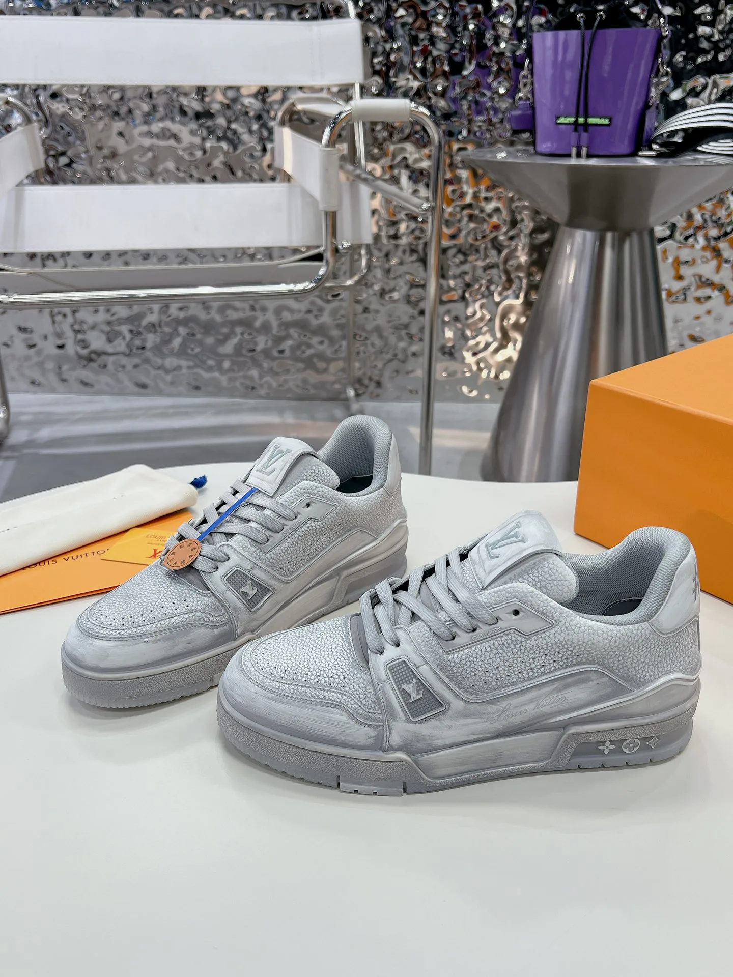 Кроссовки Женские Louis Vuitton 11778706