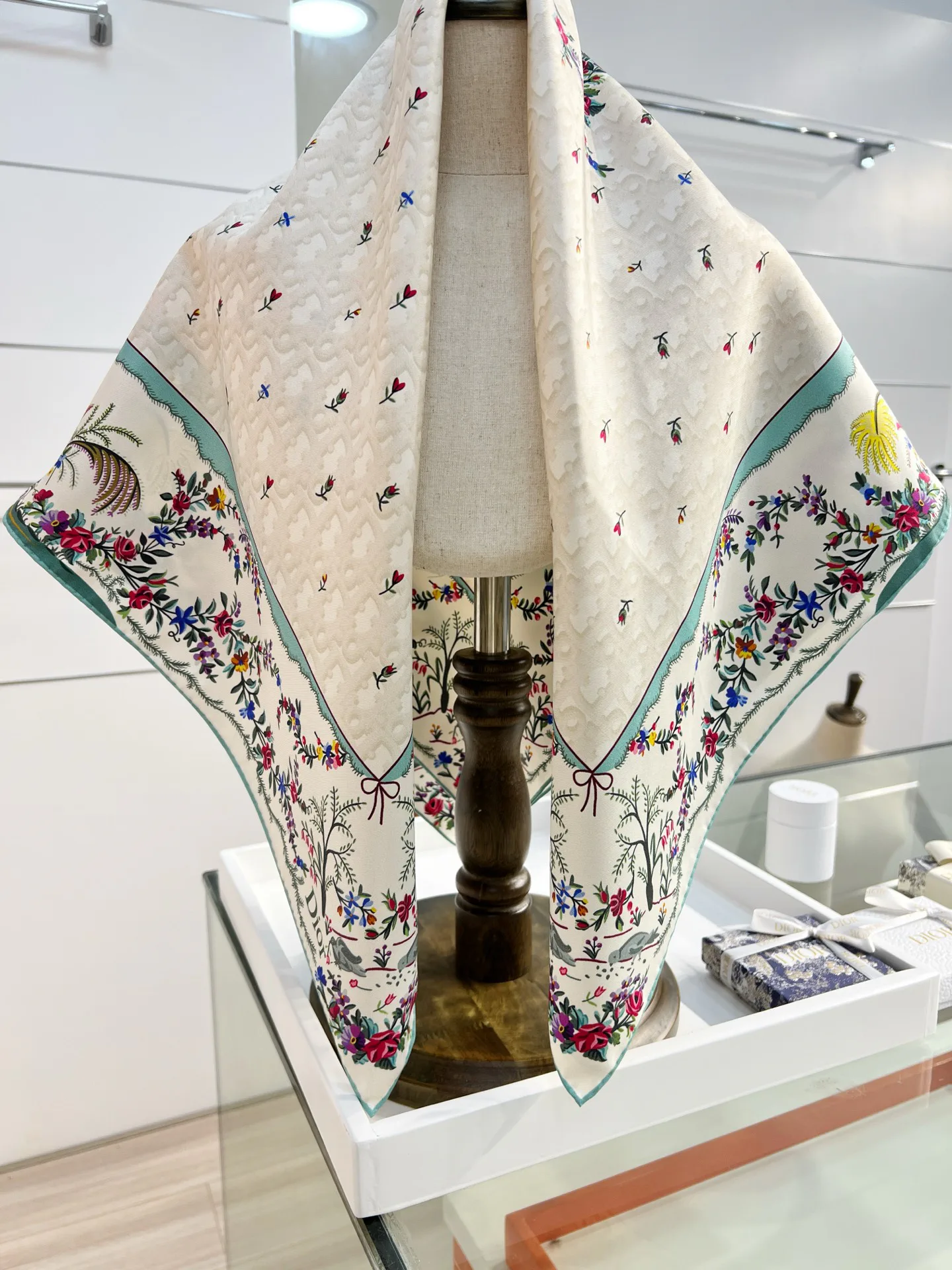 Платки Christian Dior 12167958