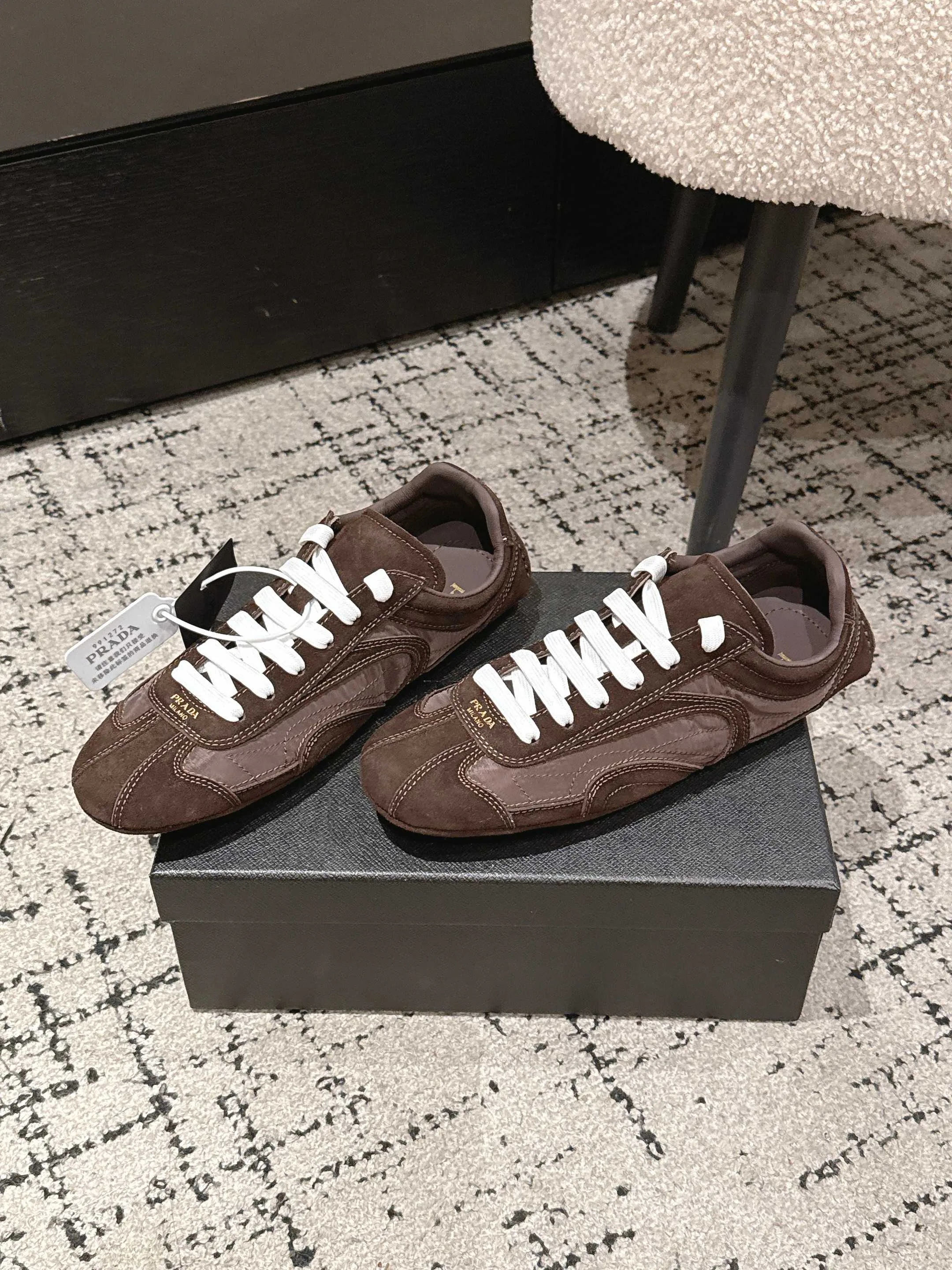 Кроссовки Женские Prada 11185335