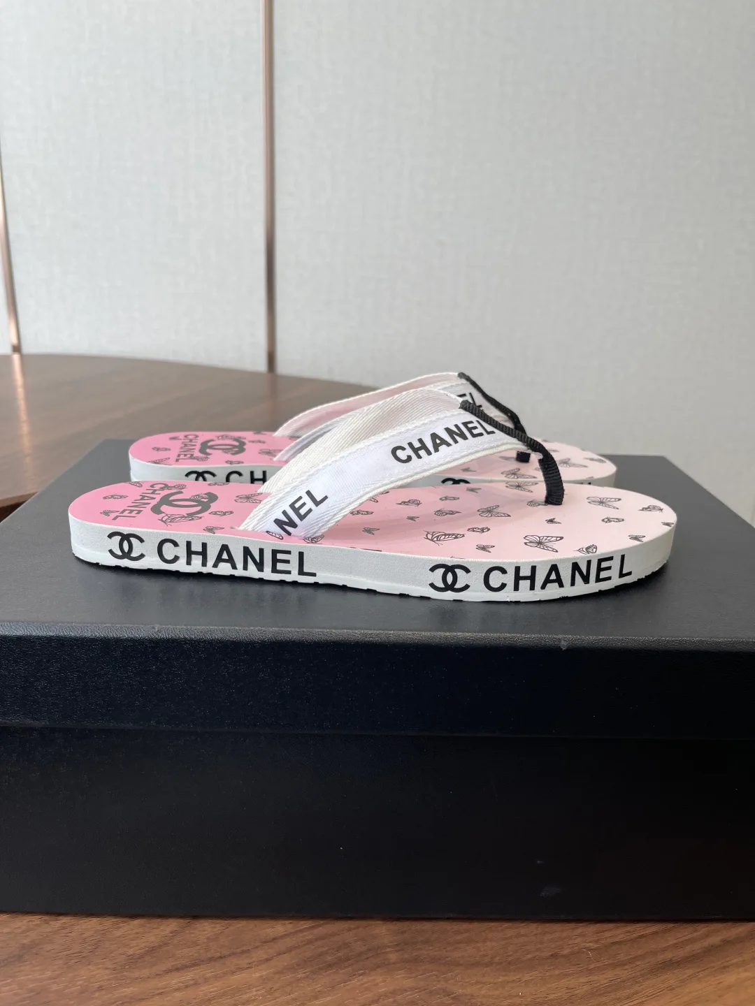 Шлепанцы Женские Chanel 11498245